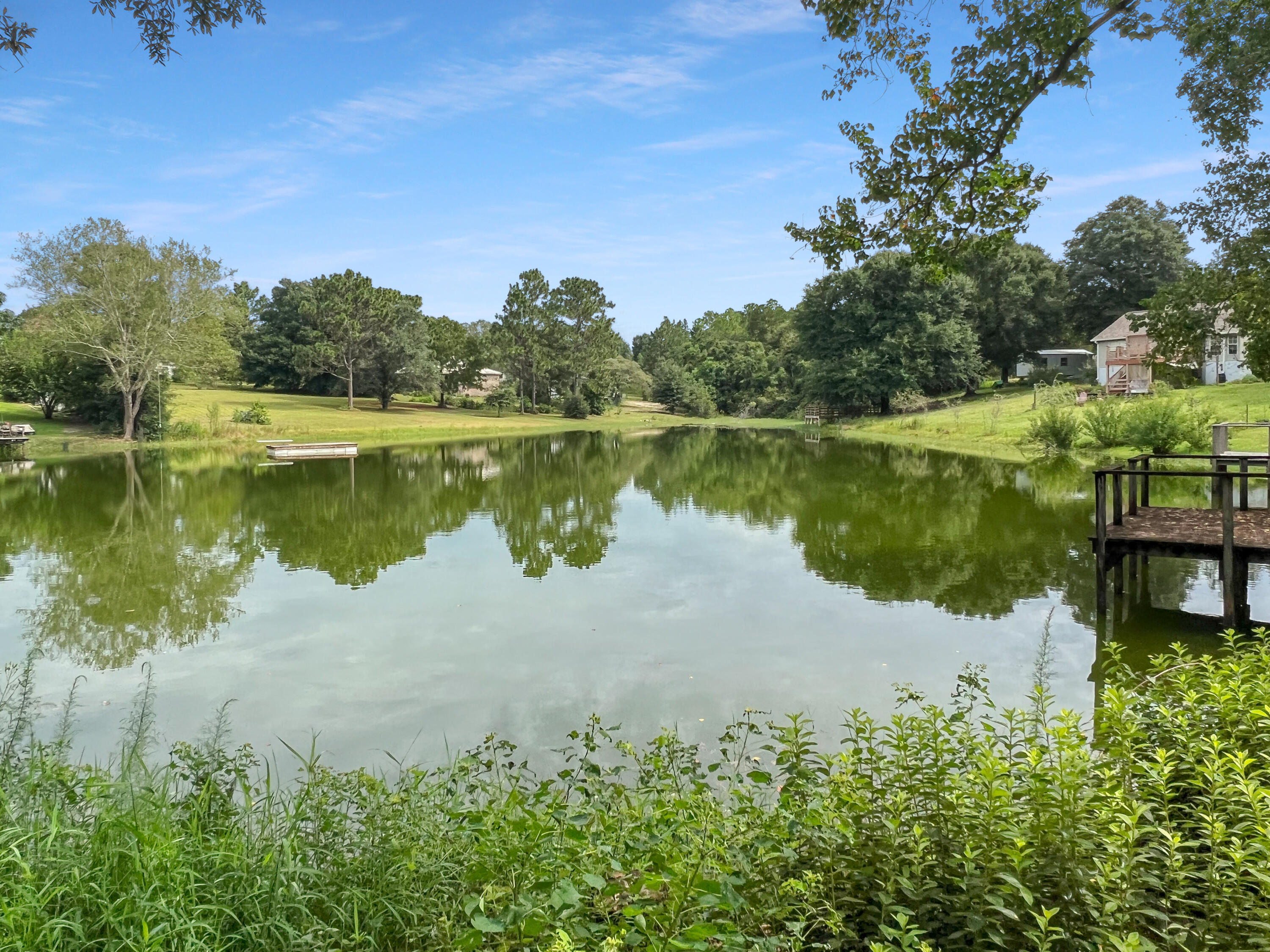 WHISPERING LAKES ESTATES - Residential
