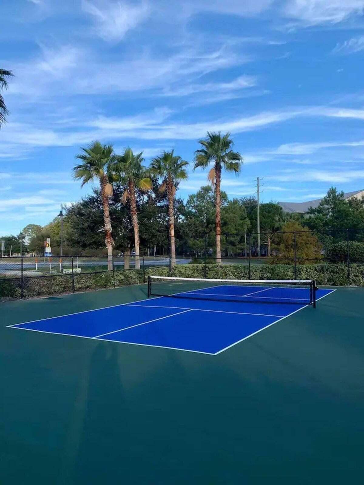 THE PALMS OF DESTIN - Residential