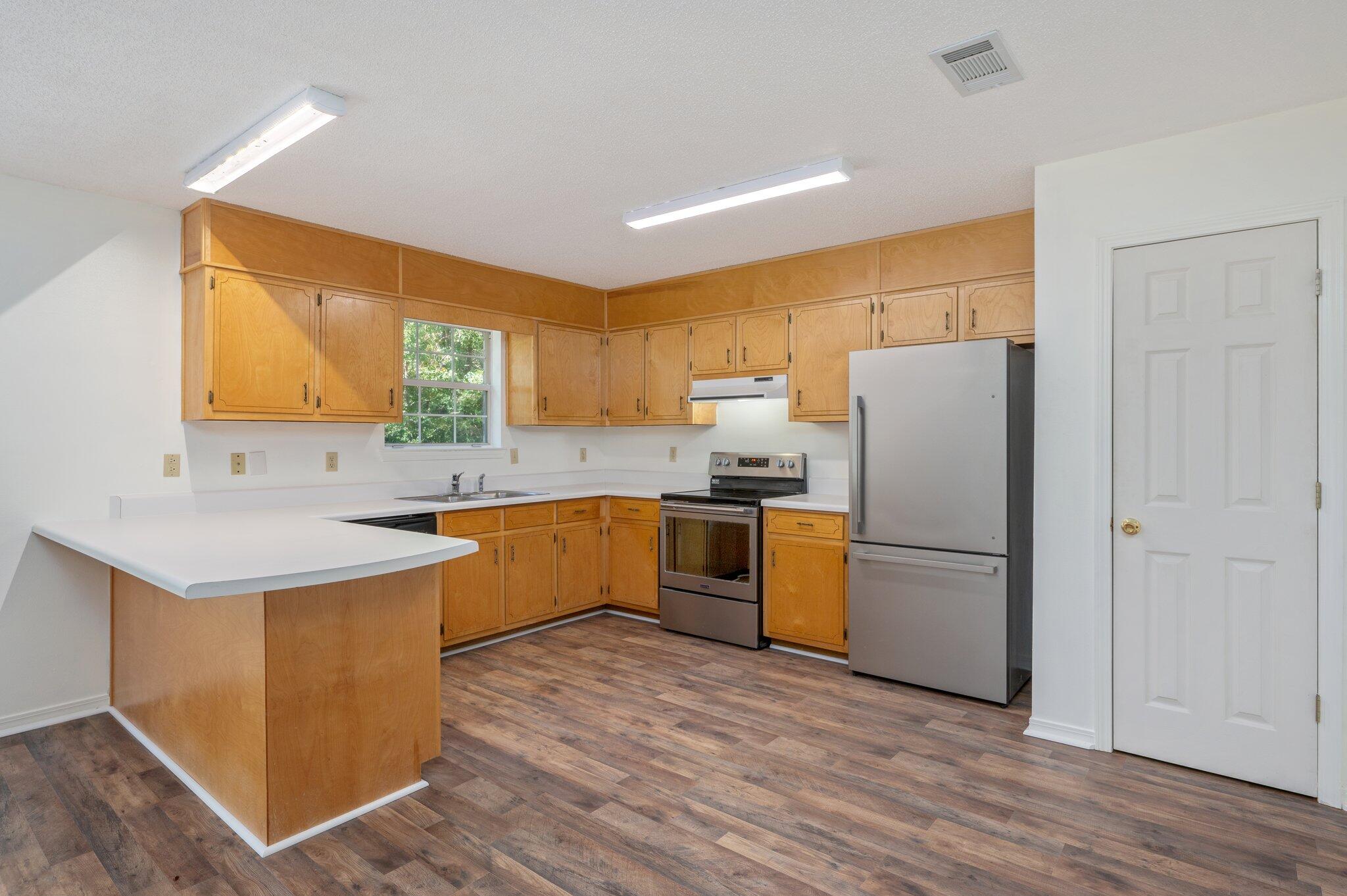 METES & BOUNDS - Residential Lease