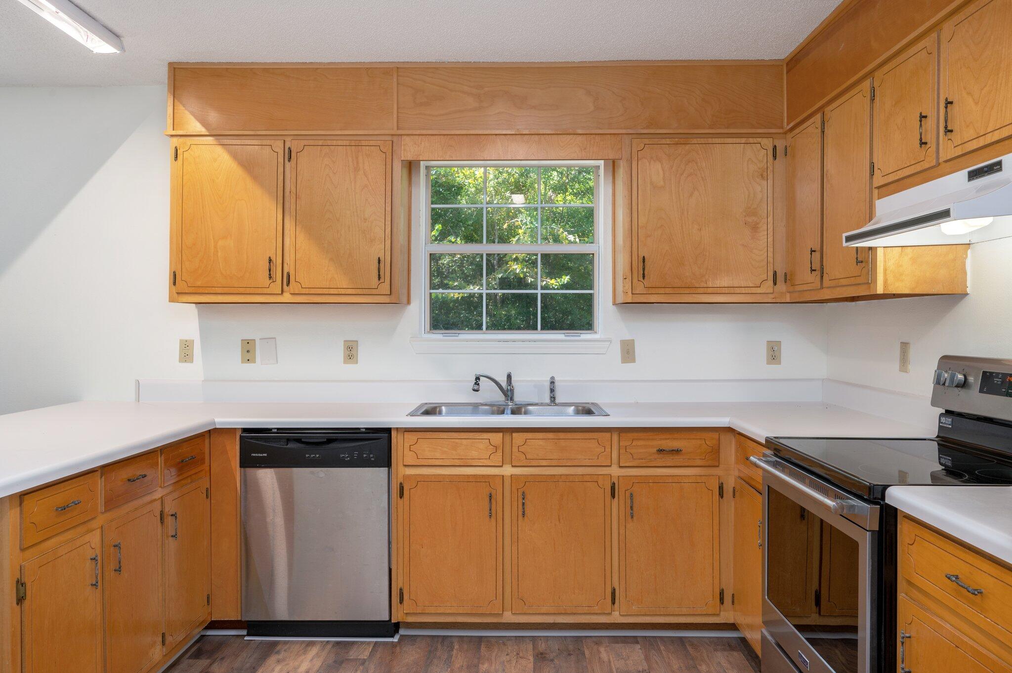 METES & BOUNDS - Residential Lease