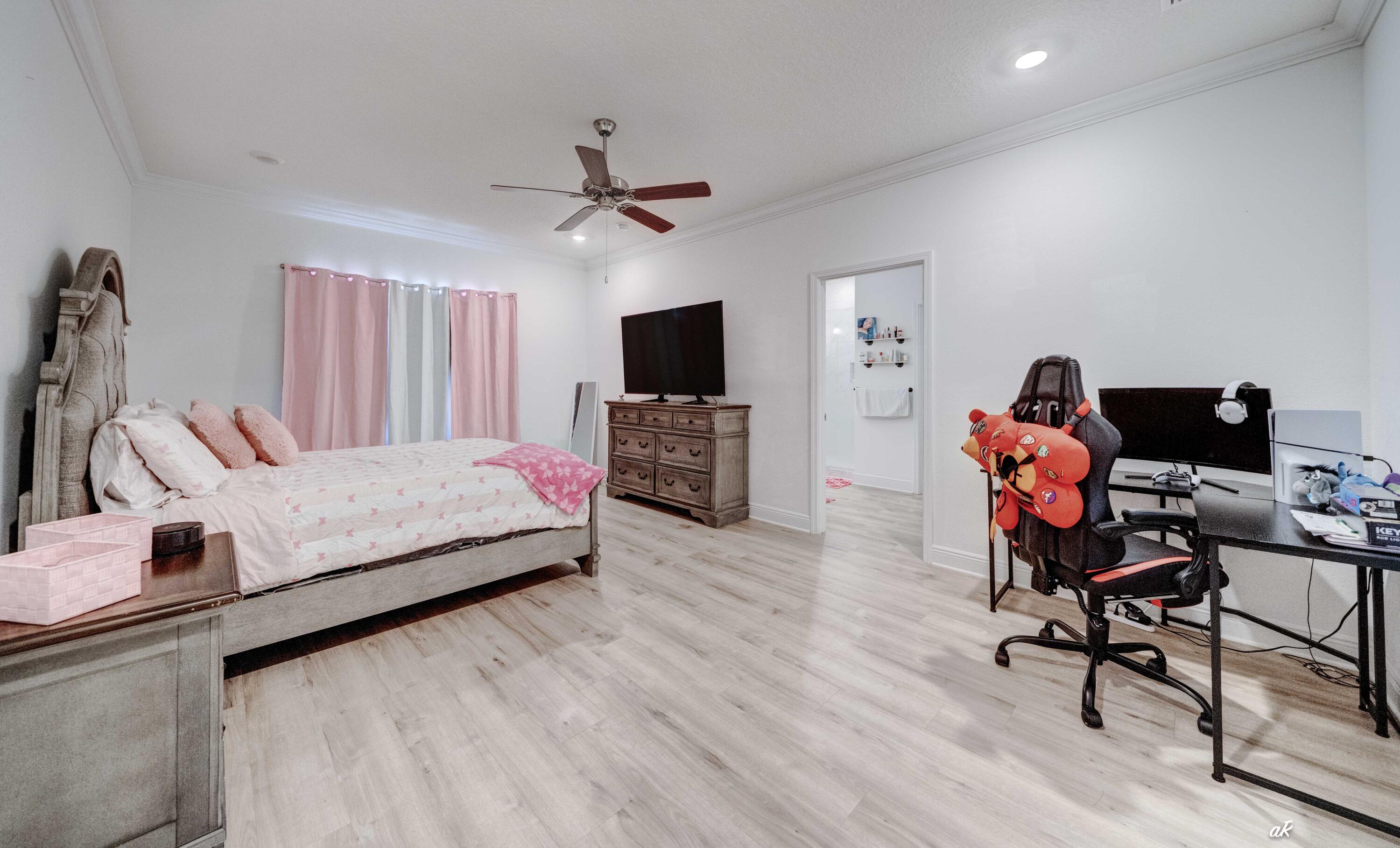 TIERRA VERDE - Residential