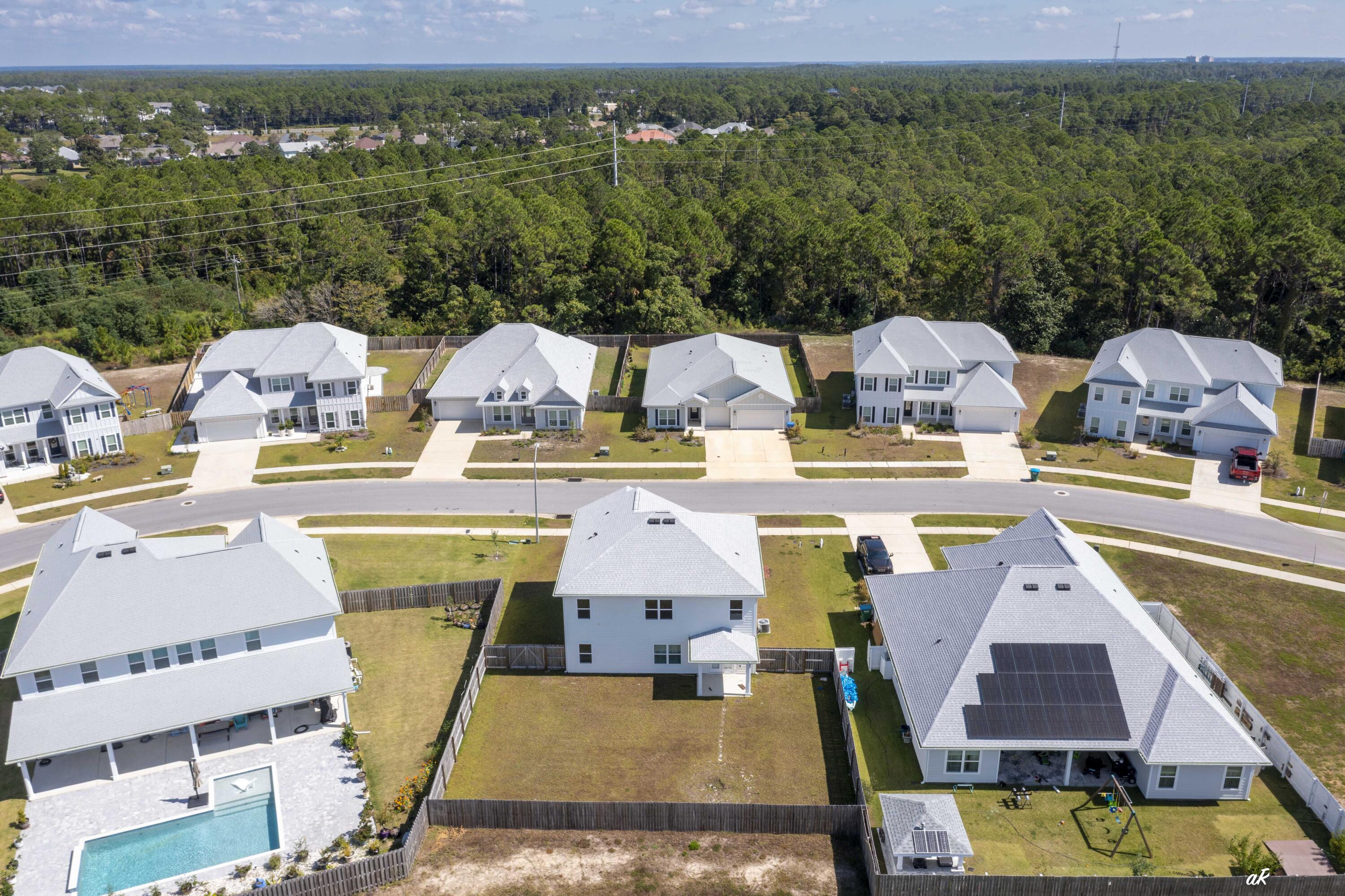 TIERRA VERDE - Residential