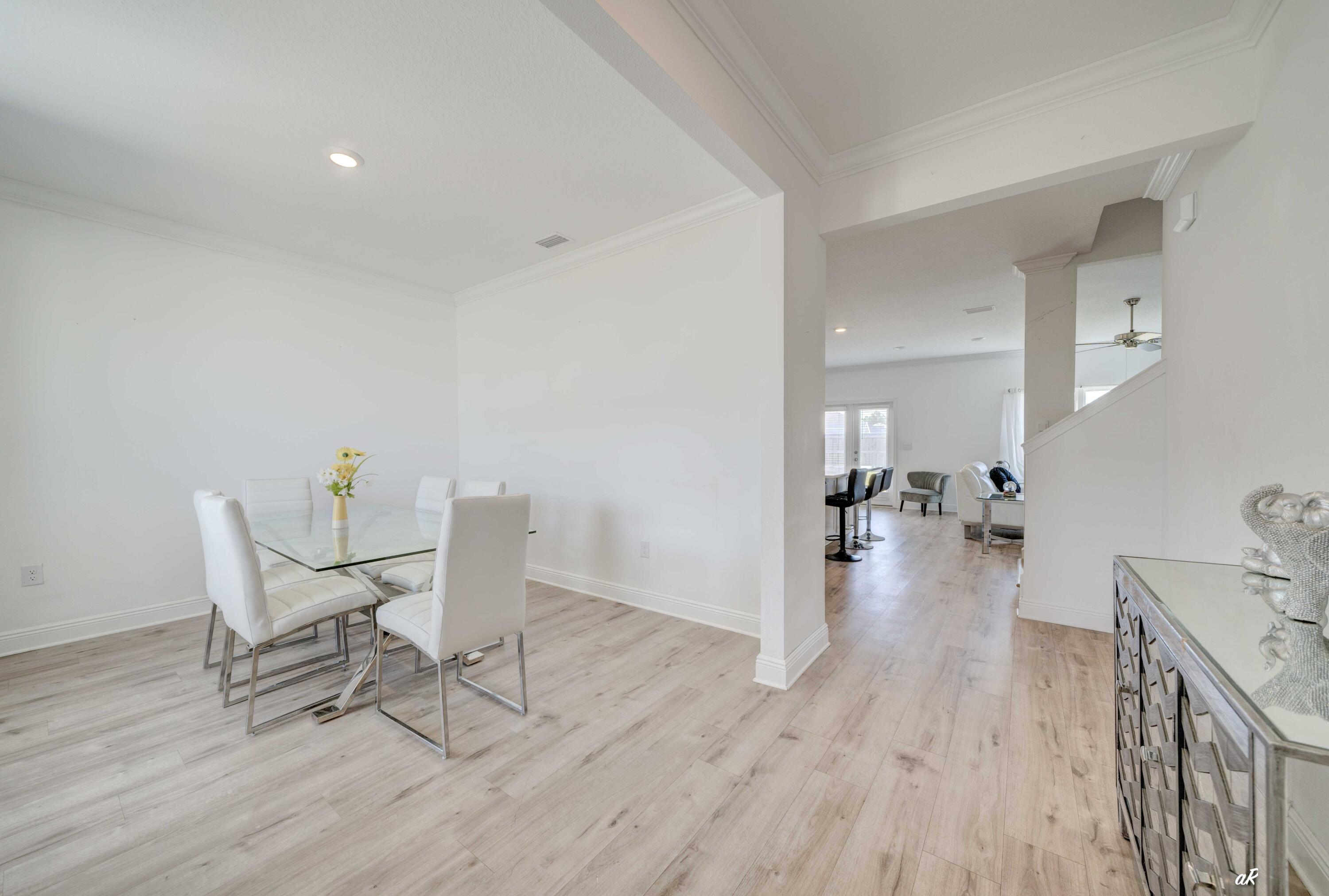 TIERRA VERDE - Residential