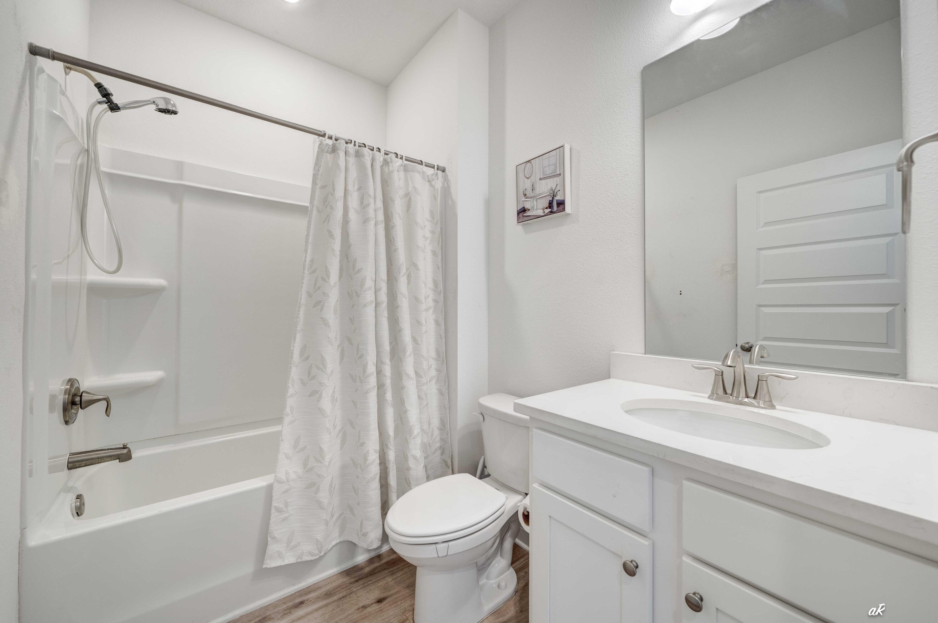 TIERRA VERDE - Residential