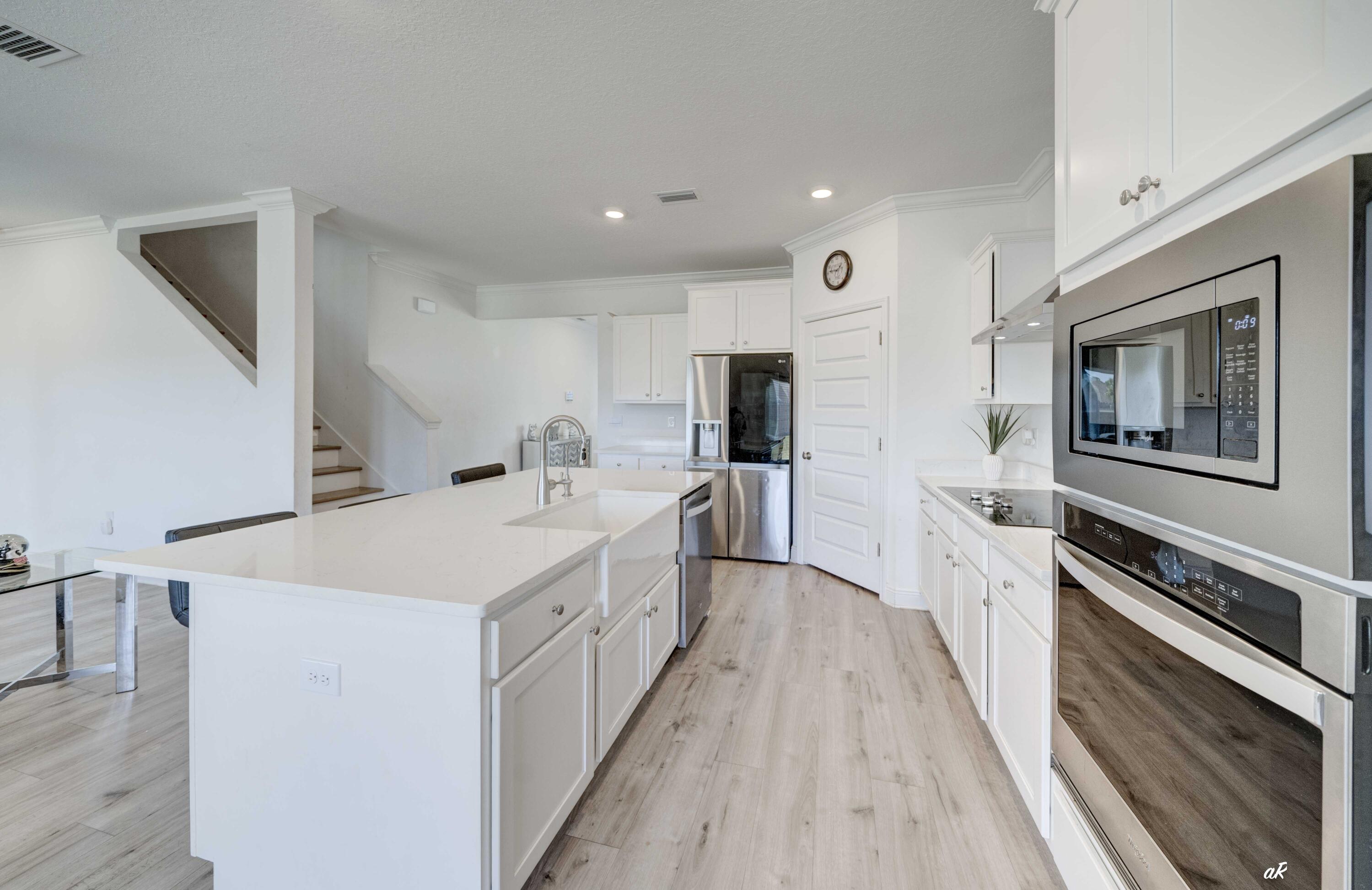 TIERRA VERDE - Residential