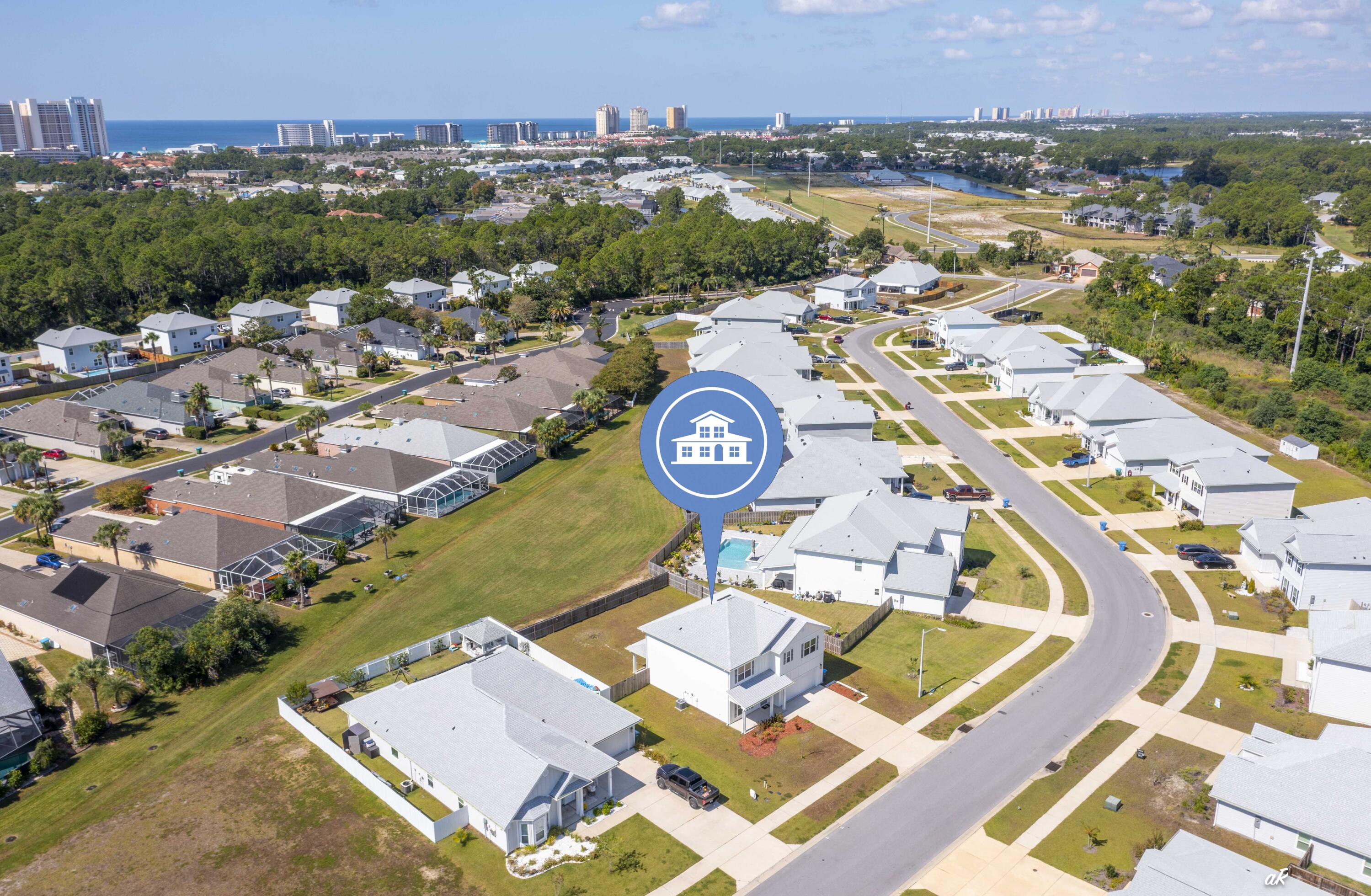 TIERRA VERDE - Residential