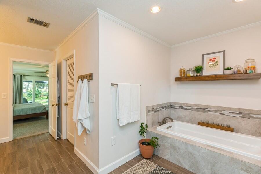 ROCKY BAYOU COUNTRY CLUB ESTATES 3 - Residential