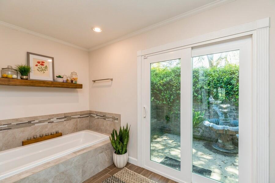 ROCKY BAYOU COUNTRY CLUB ESTATES 3 - Residential