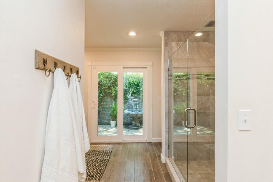 ROCKY BAYOU COUNTRY CLUB ESTATES 3 - Residential