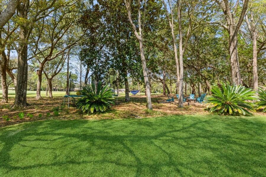 ROCKY BAYOU COUNTRY CLUB ESTATES 3 - Residential