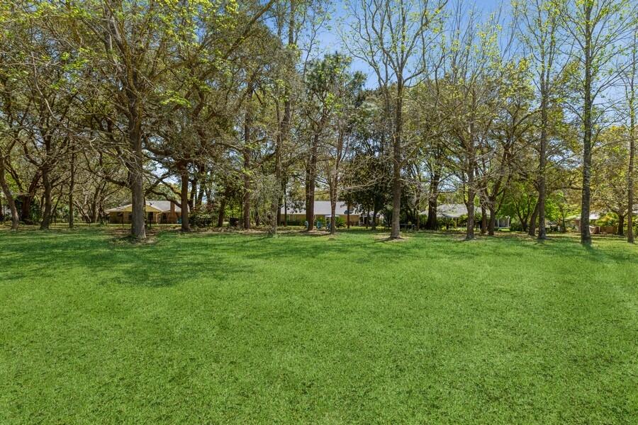 ROCKY BAYOU COUNTRY CLUB ESTATES 3 - Residential