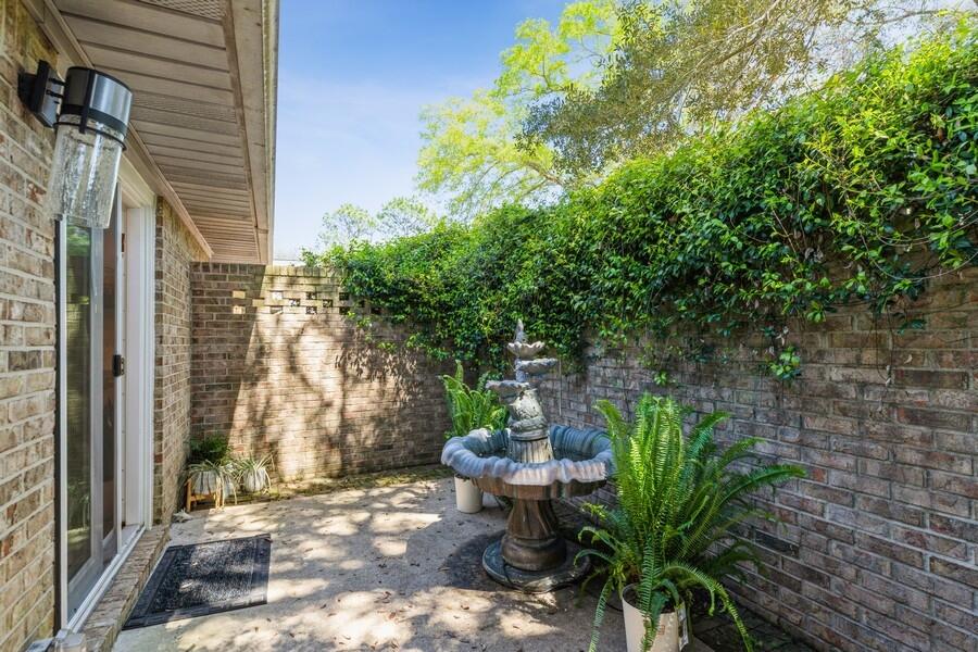 ROCKY BAYOU COUNTRY CLUB ESTATES 3 - Residential