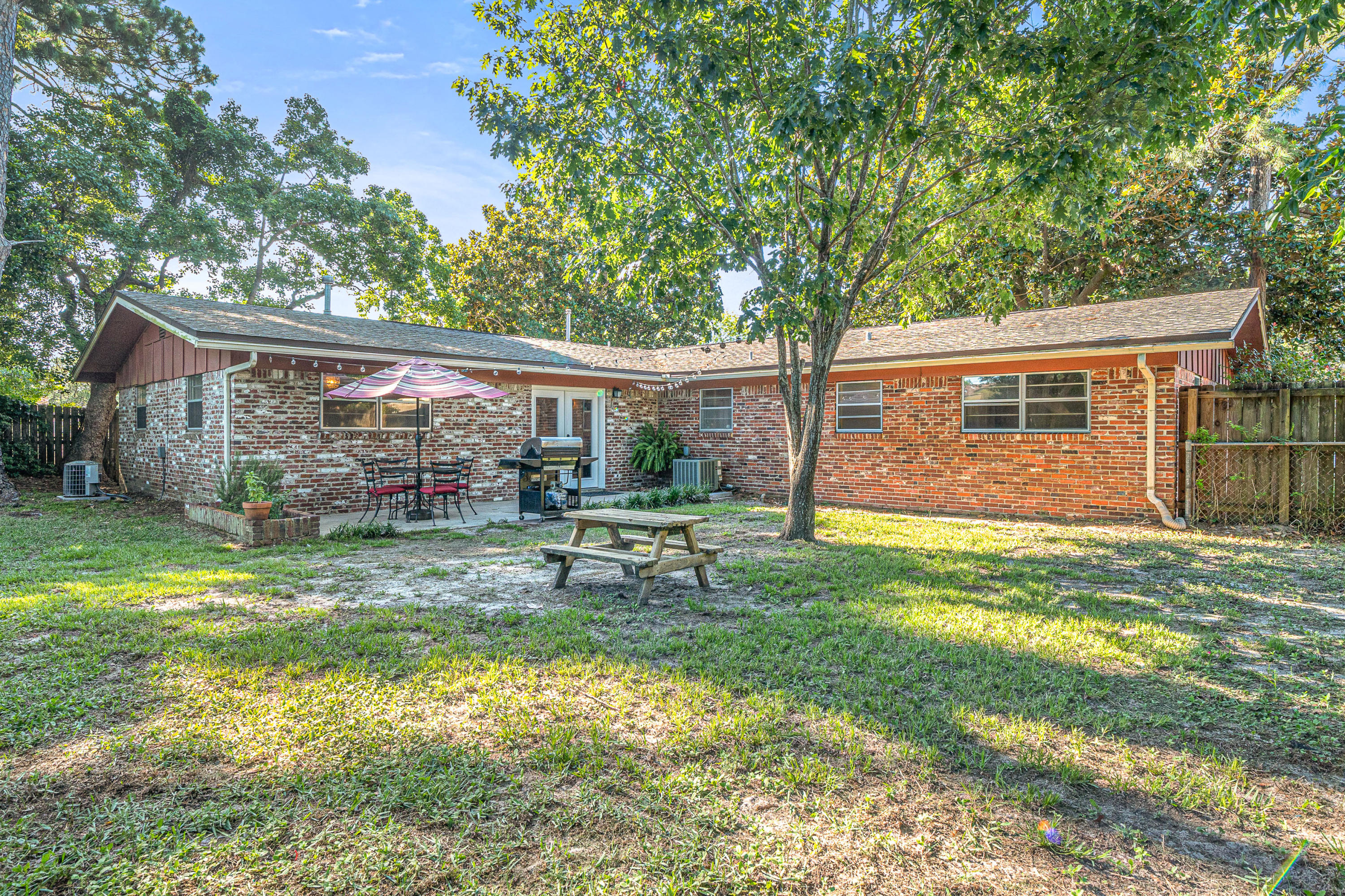 OAKLAND HEIGHTS - Residential