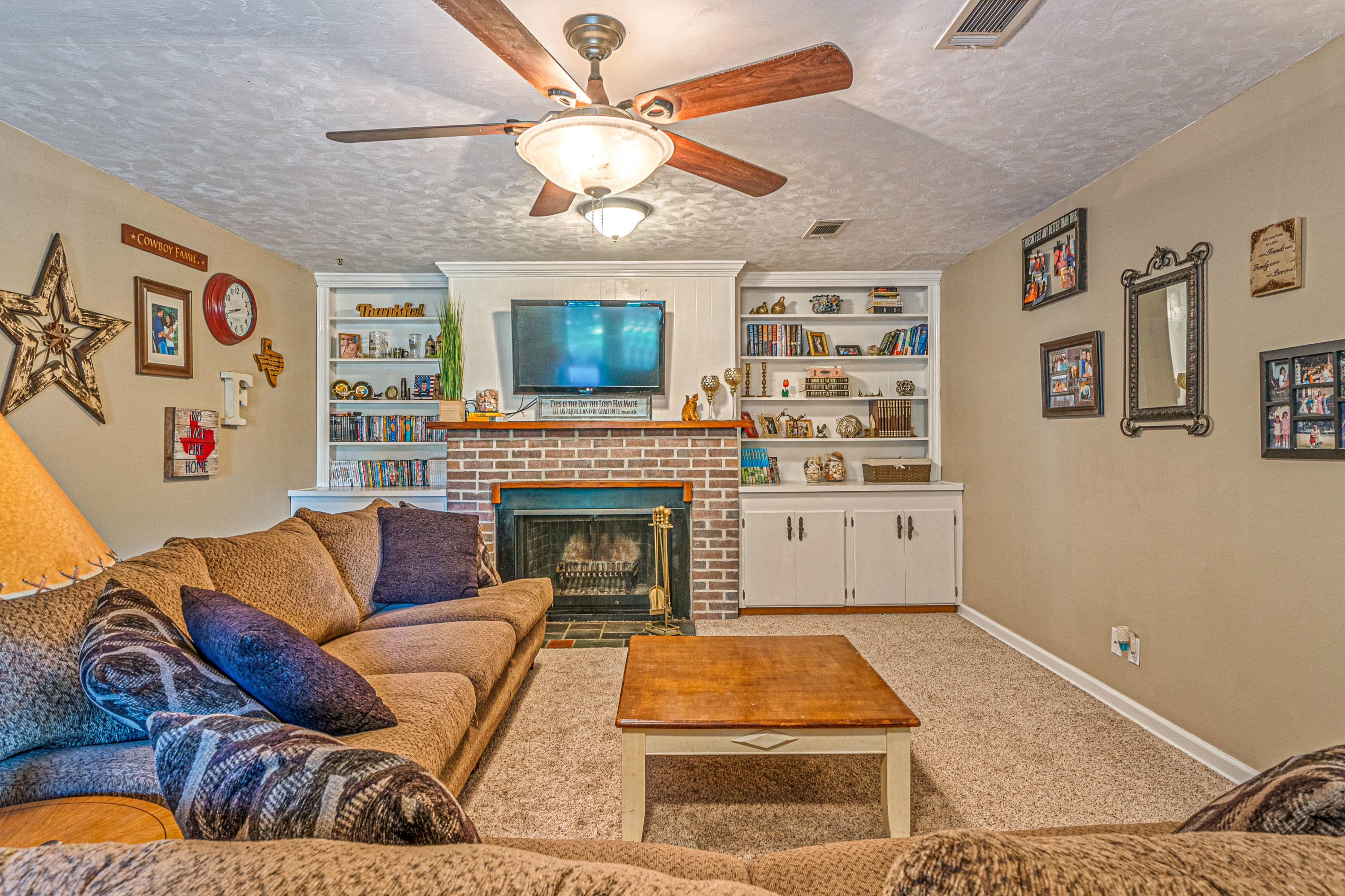 OAKLAND HEIGHTS - Residential