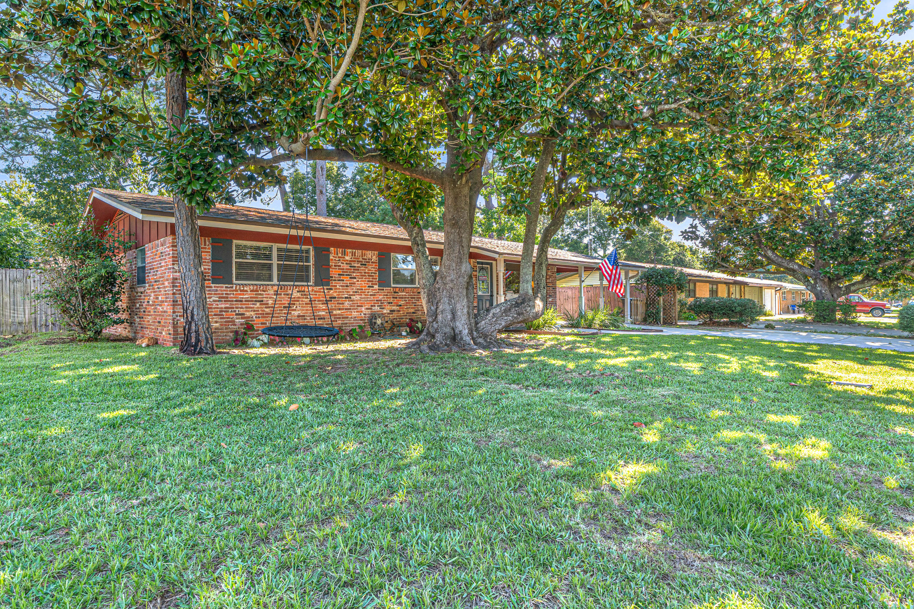 OAKLAND HEIGHTS - Residential