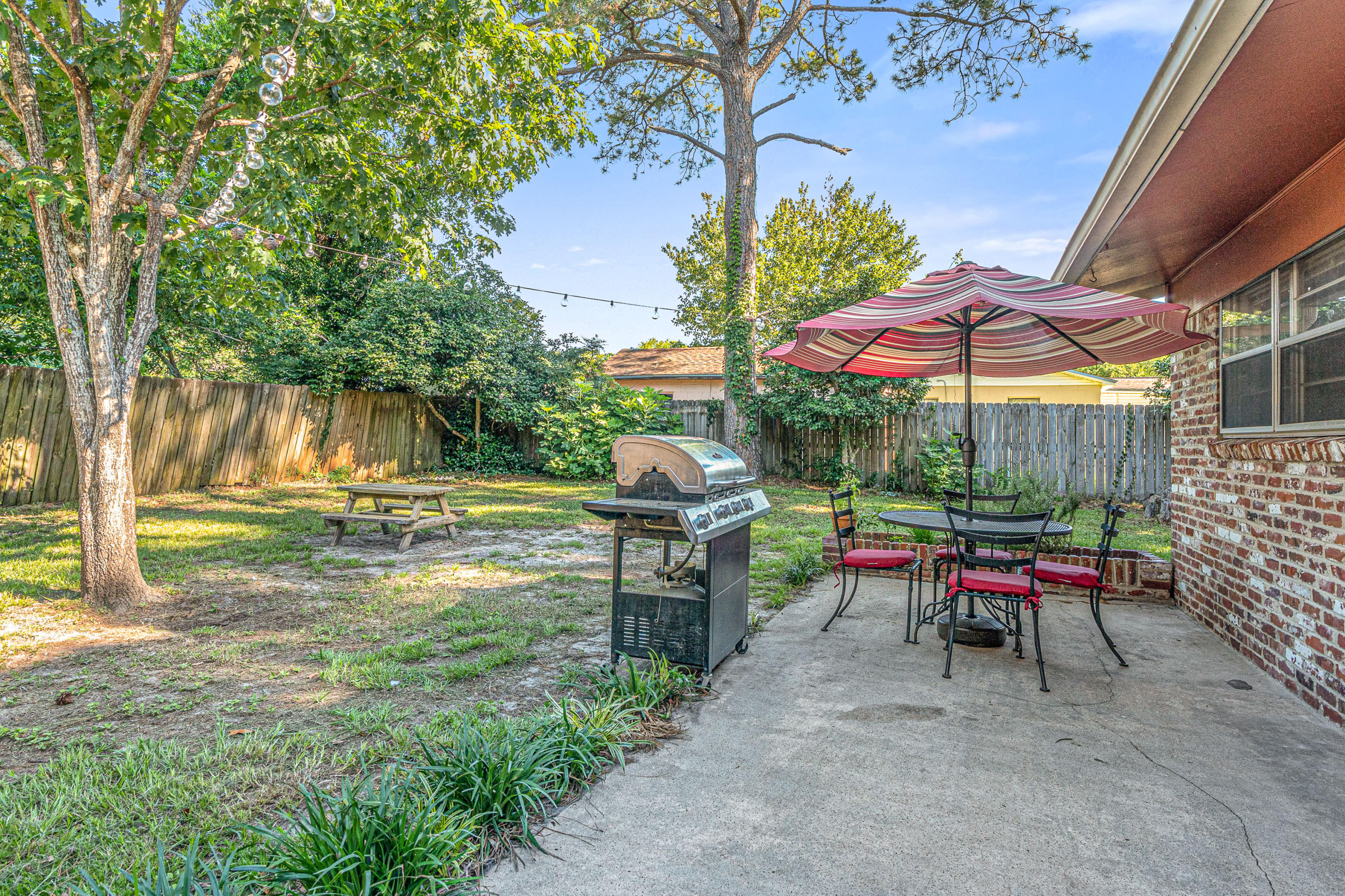 OAKLAND HEIGHTS - Residential