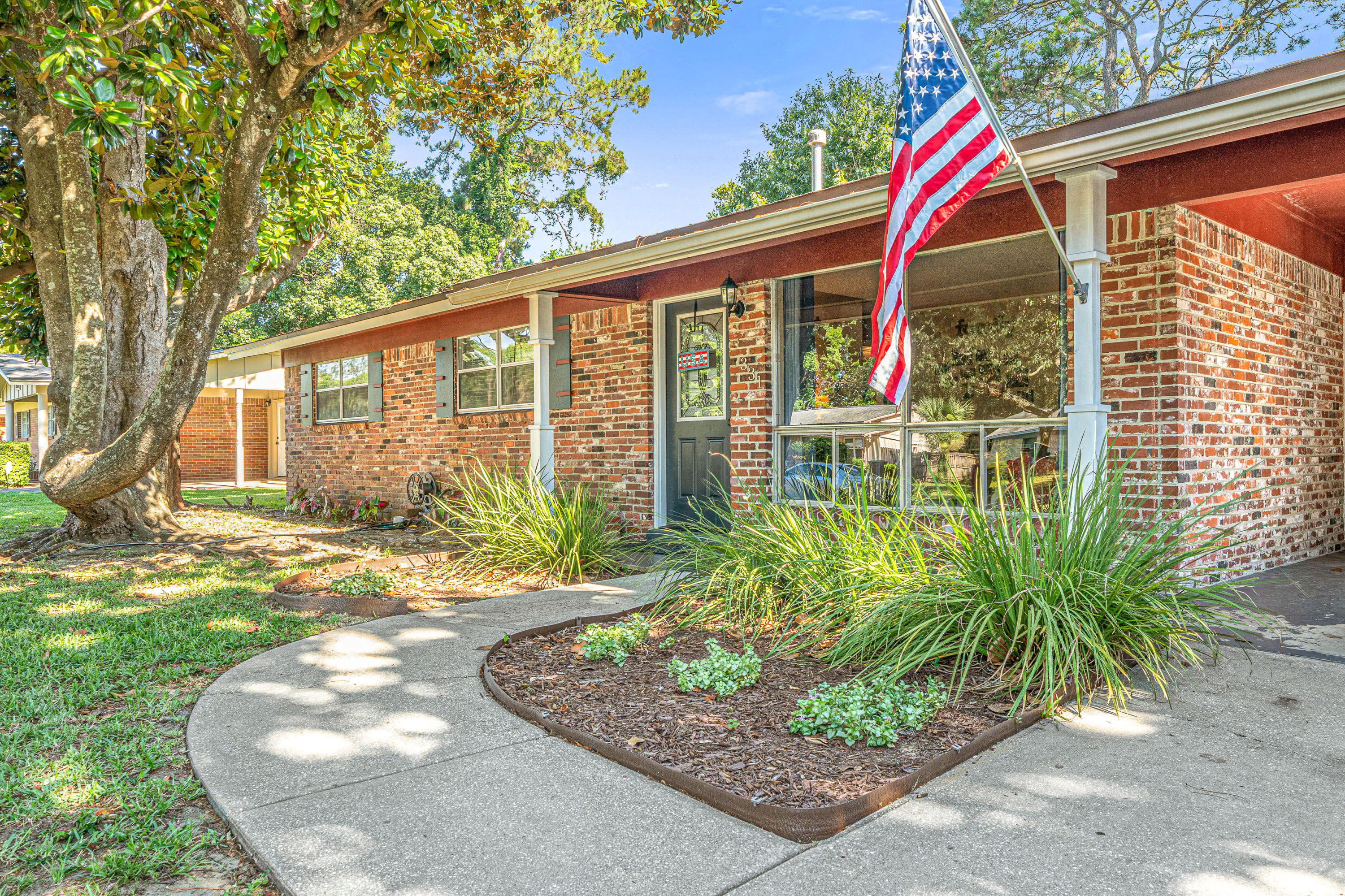OAKLAND HEIGHTS - Residential