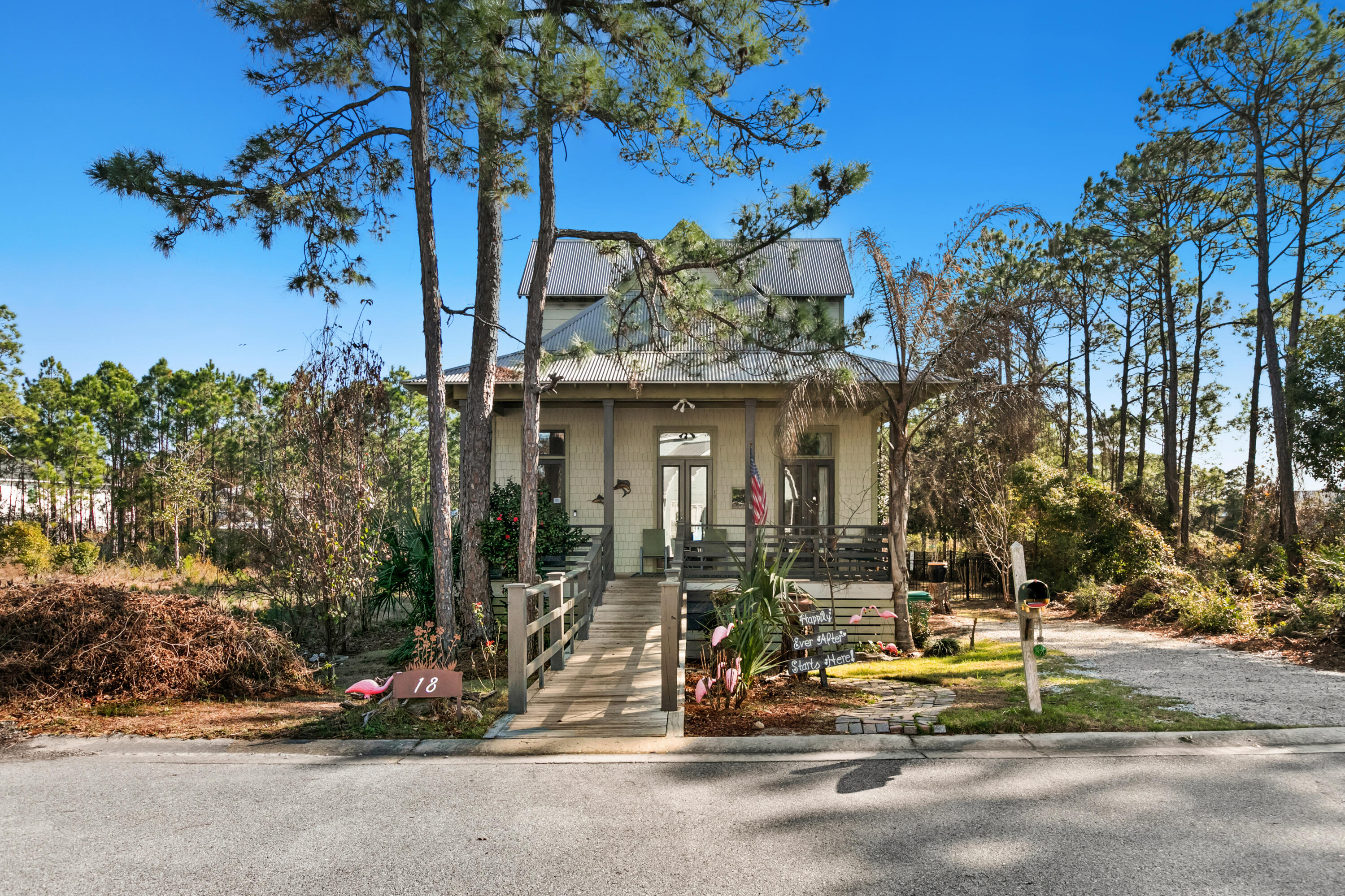 BAYSHORE PINES - Residential