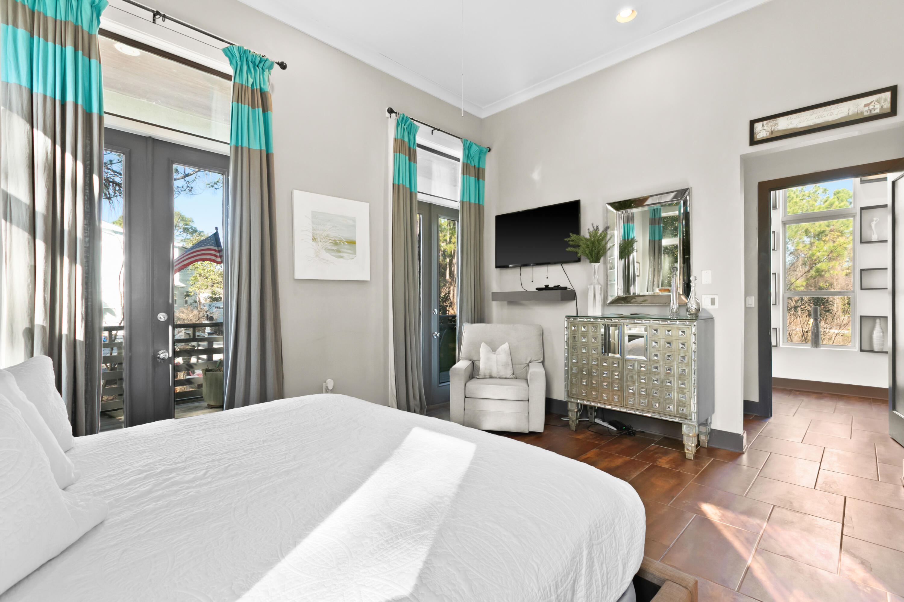 BAYSHORE PINES - Residential