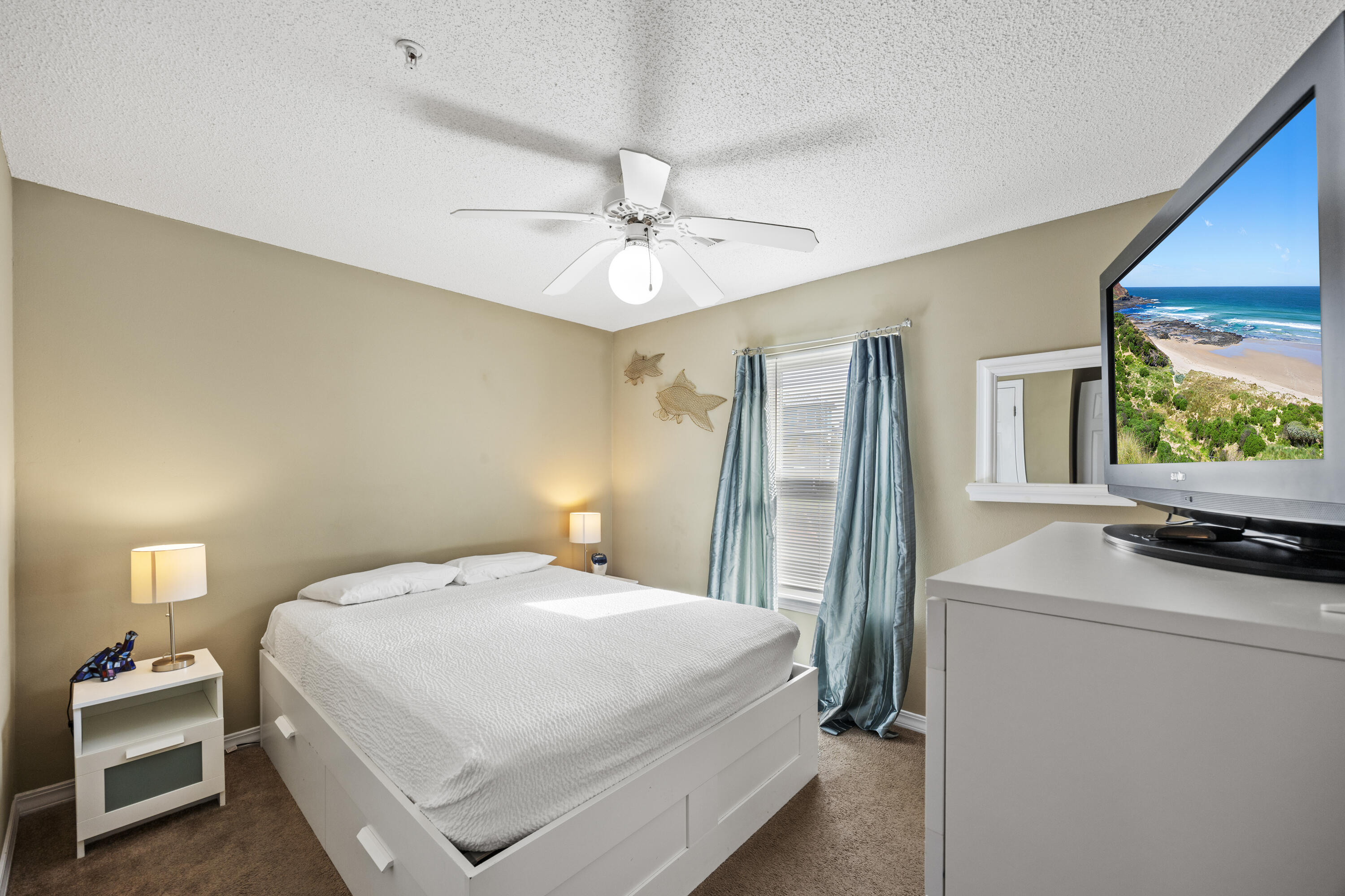 SUNSET HARBOUR VILLAS CONDO - Residential