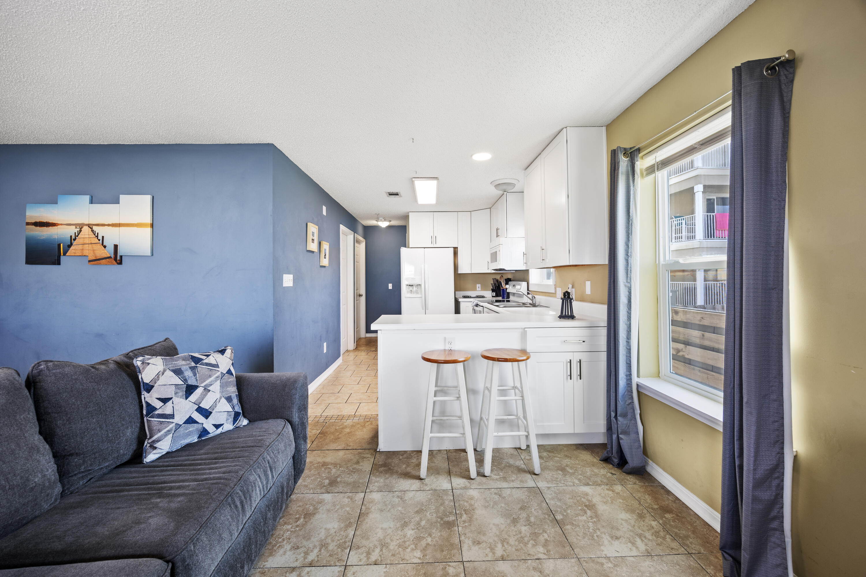 SUNSET HARBOUR VILLAS CONDO - Residential