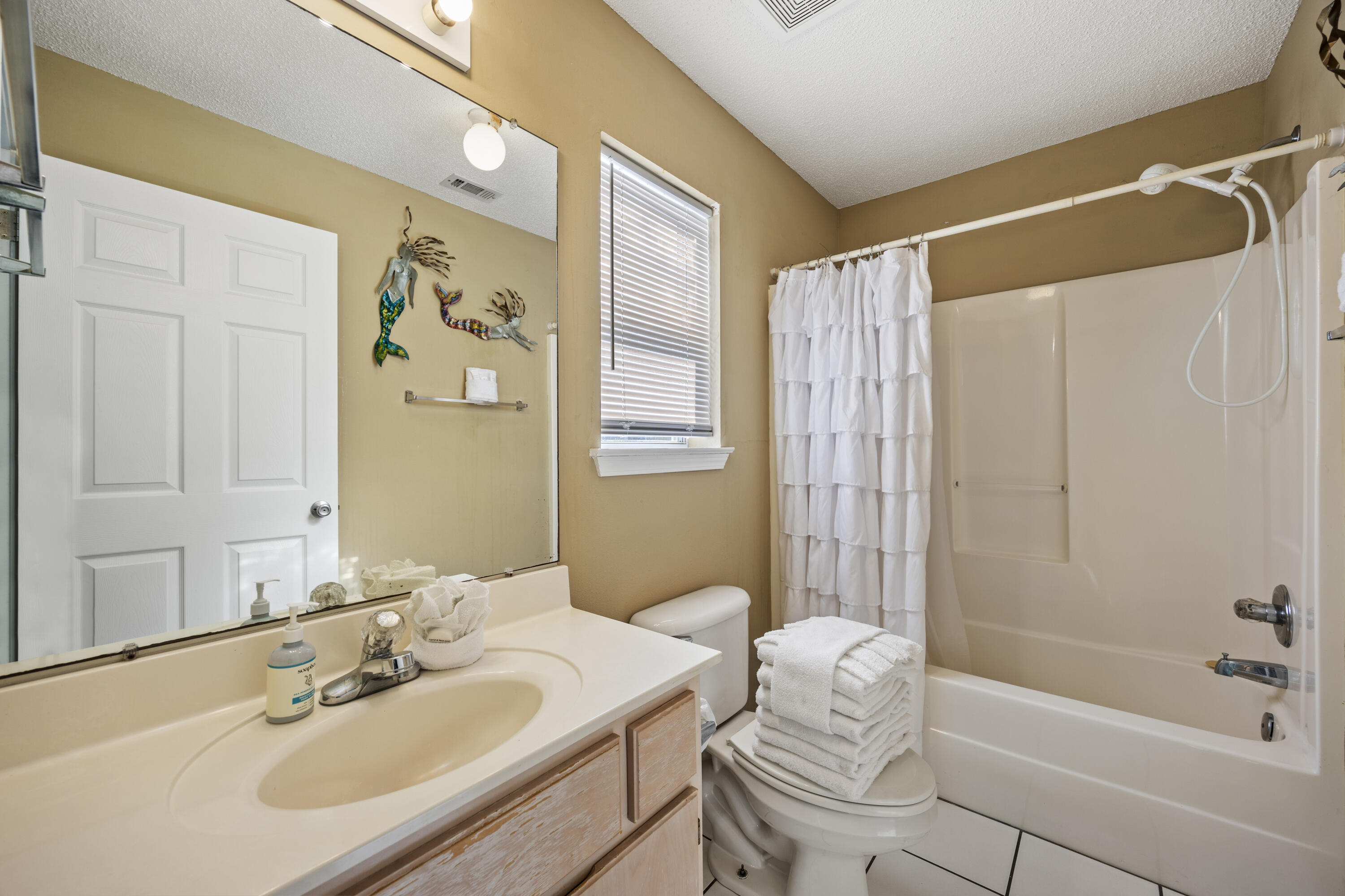 SUNSET HARBOUR VILLAS CONDO - Residential