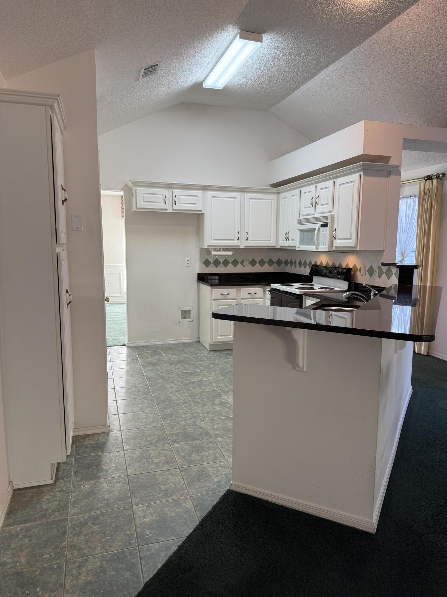 HUNTERS RUN S/D - Residential