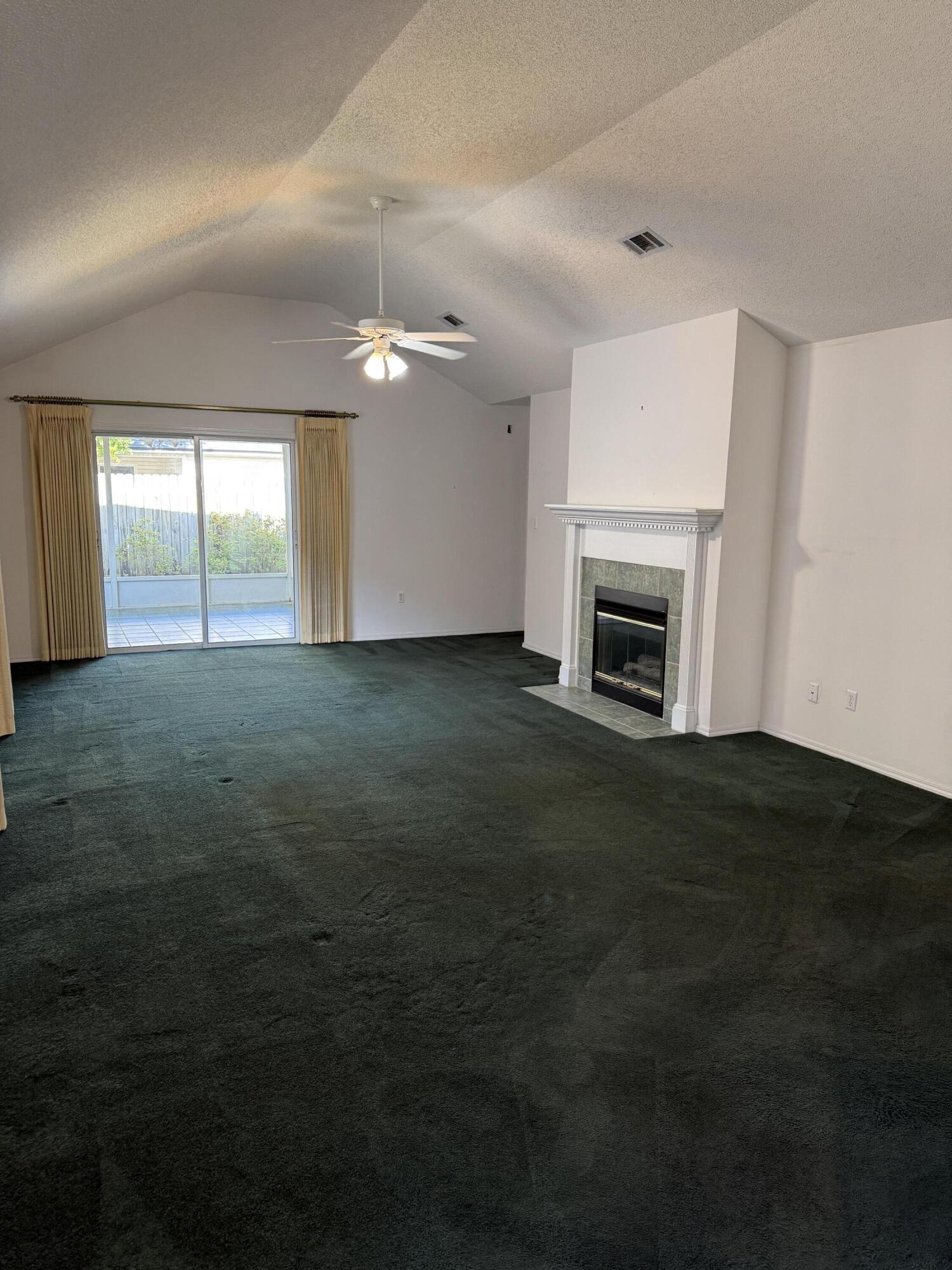 HUNTERS RUN S/D - Residential