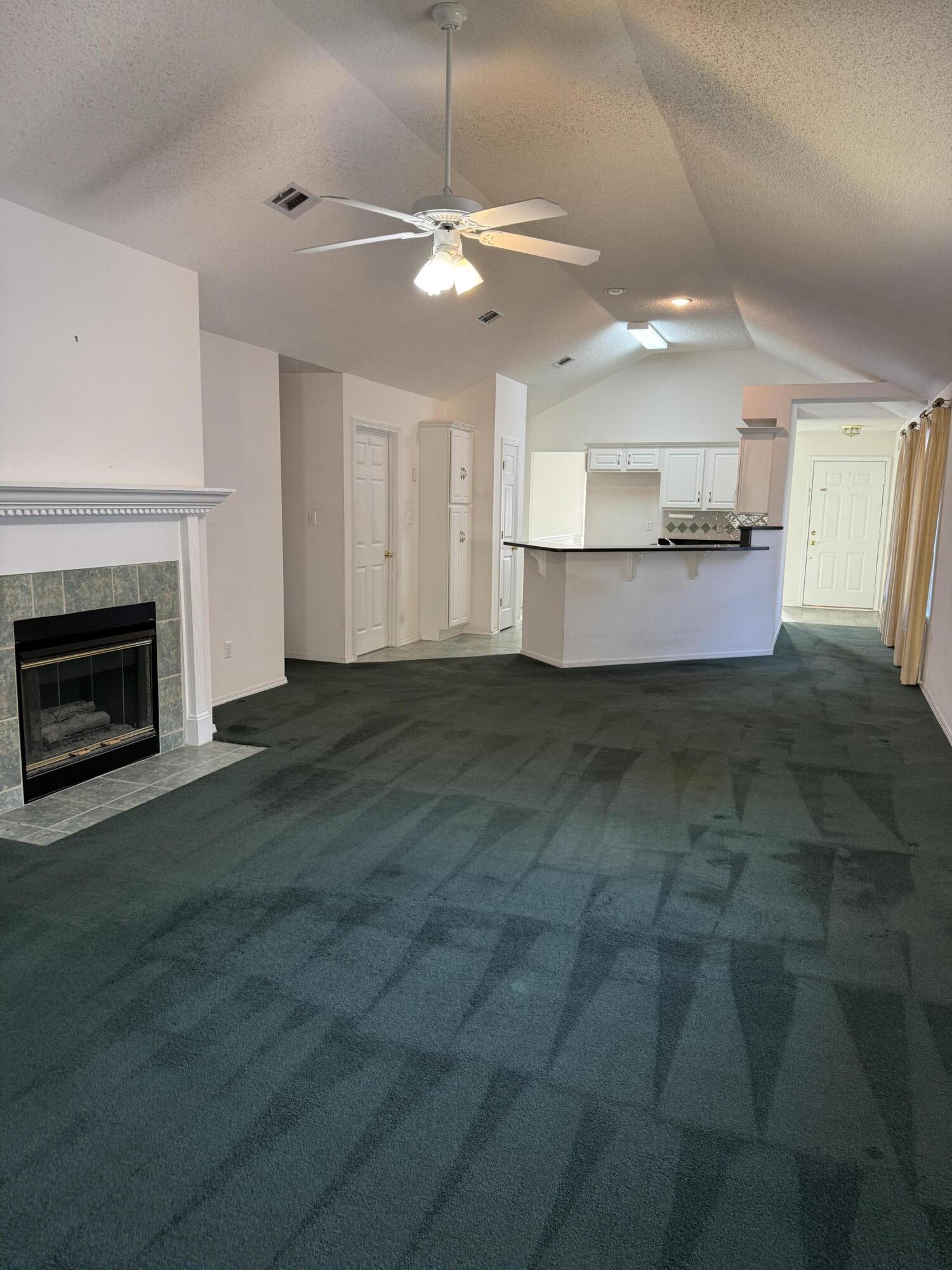 HUNTERS RUN S/D - Residential
