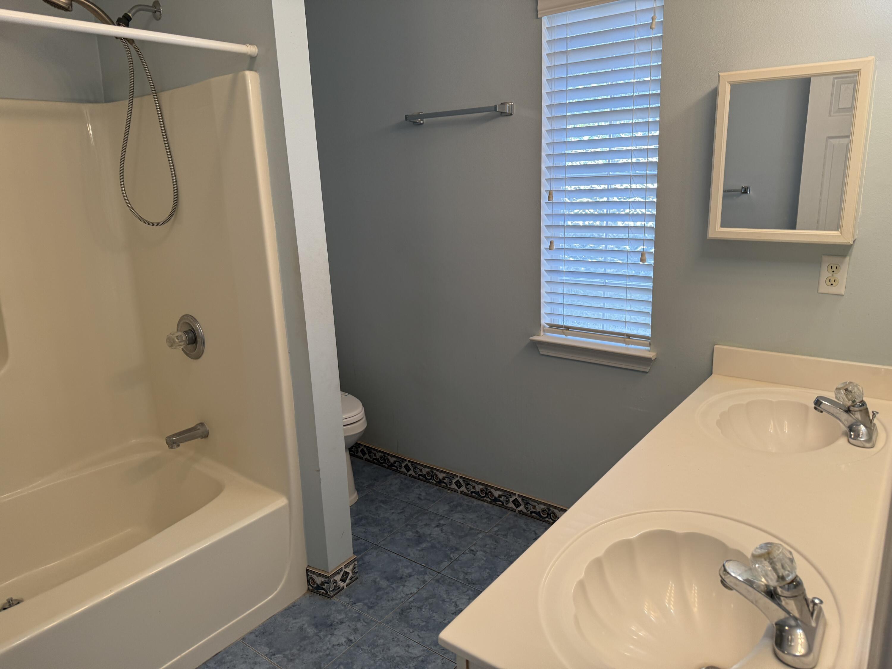 HUNTERS RUN S/D - Residential