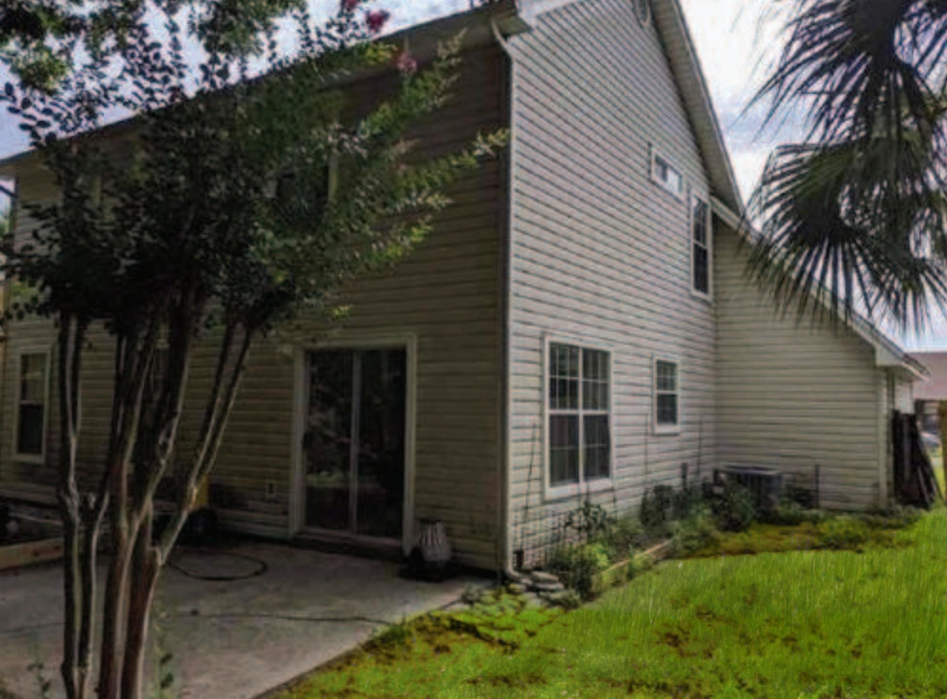 LIVE OAK MANORS - Residential