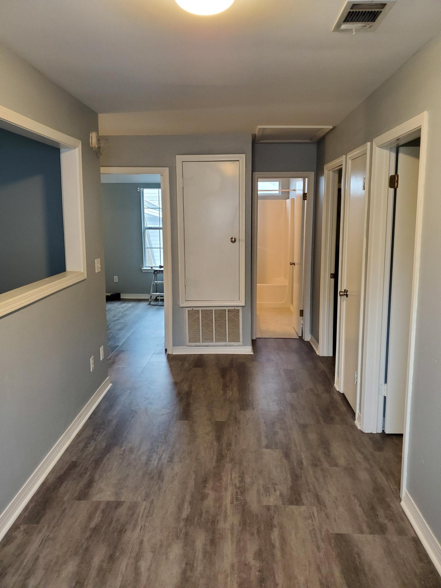 LIVE OAK MANORS - Residential