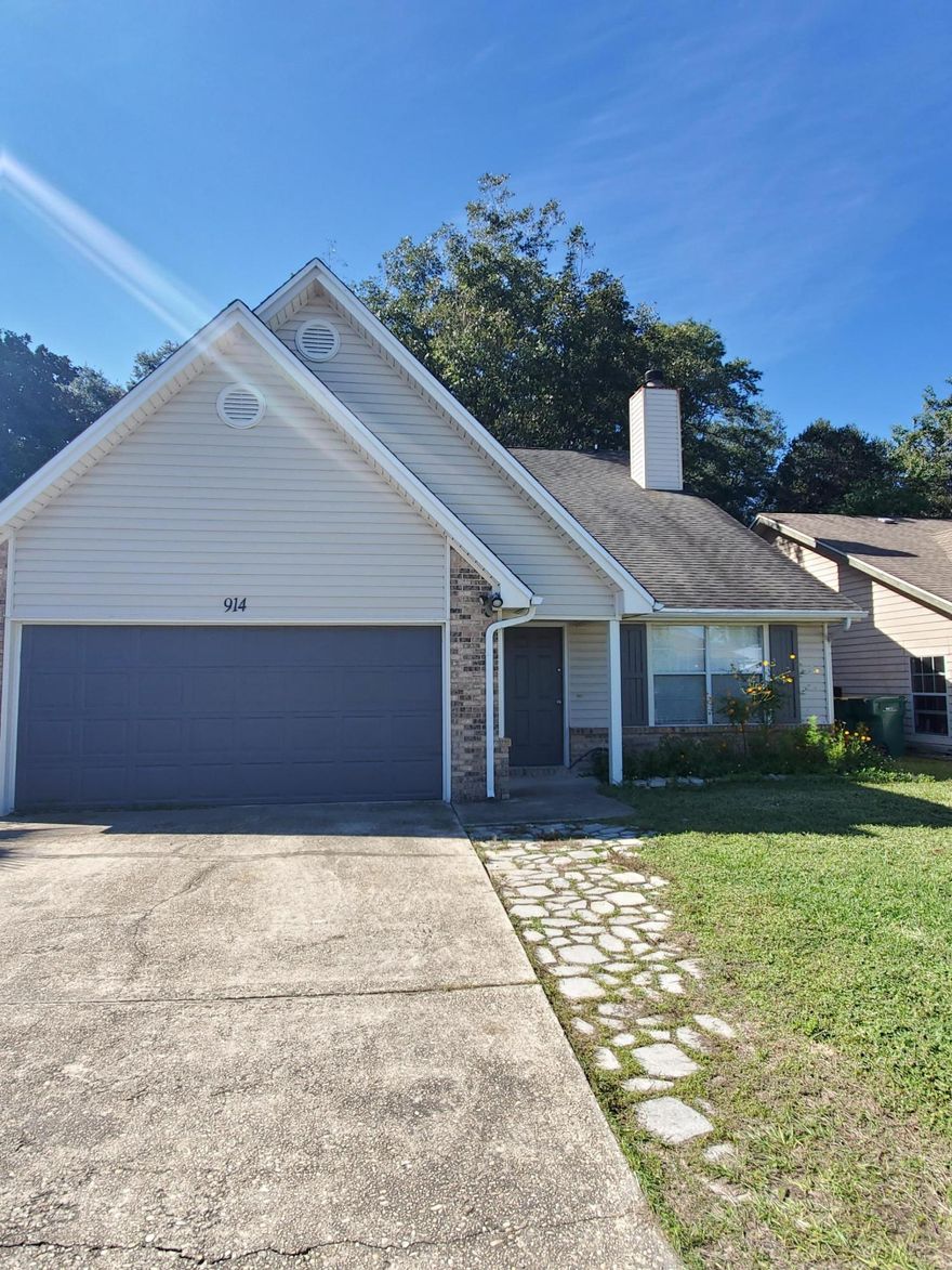 Newly remodeled 4/2 located close to everything. Seller spared no expense! New COREtec Plusflooring throughout. High end appliances, granite countertops, smooth textured ceilings, paint, and much more. The master is located downstairs and there are 3 additional rooms and loft area upstairs. Theres also an area to compost and a mini greenhouse. The house is tucked away on a quiet cul-de-sac yet close to everything!*Seller will provide 1 year home warranty.*Only 5 miles to Eglin AFB and 3/4 a mile to UWFUpdated with Harbor Breeze ceiling fans with LED lighting, new Levolor 2'' wood blinds in every room, farmhouse mirrors in baths, Kichler Barrington lighting throughout, and more!