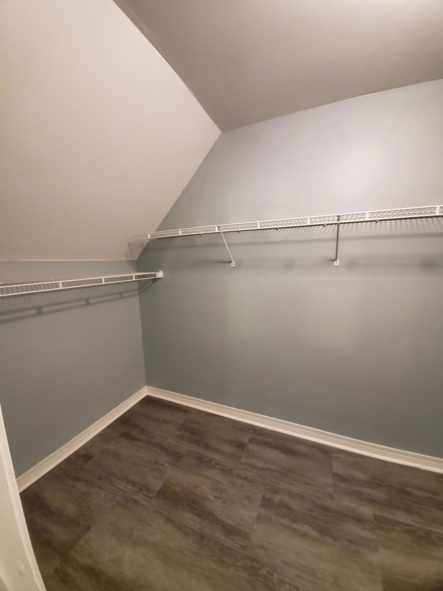 LIVE OAK MANORS - Residential