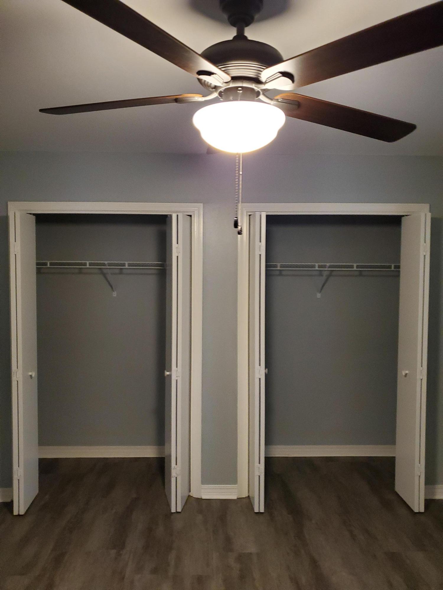 LIVE OAK MANORS - Residential