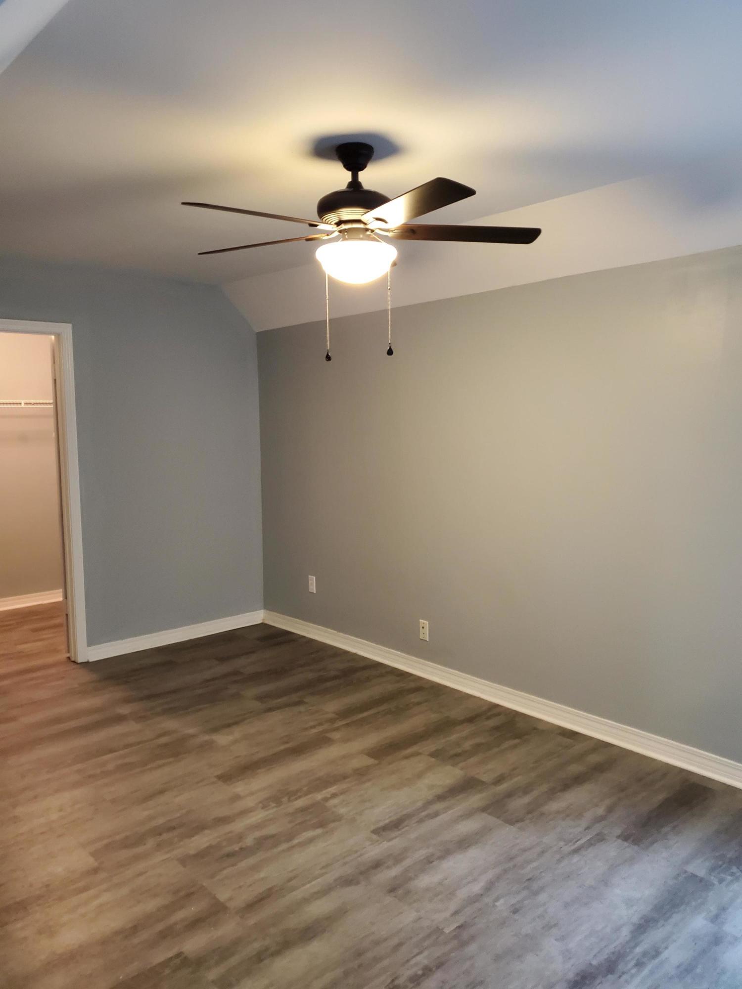 LIVE OAK MANORS - Residential