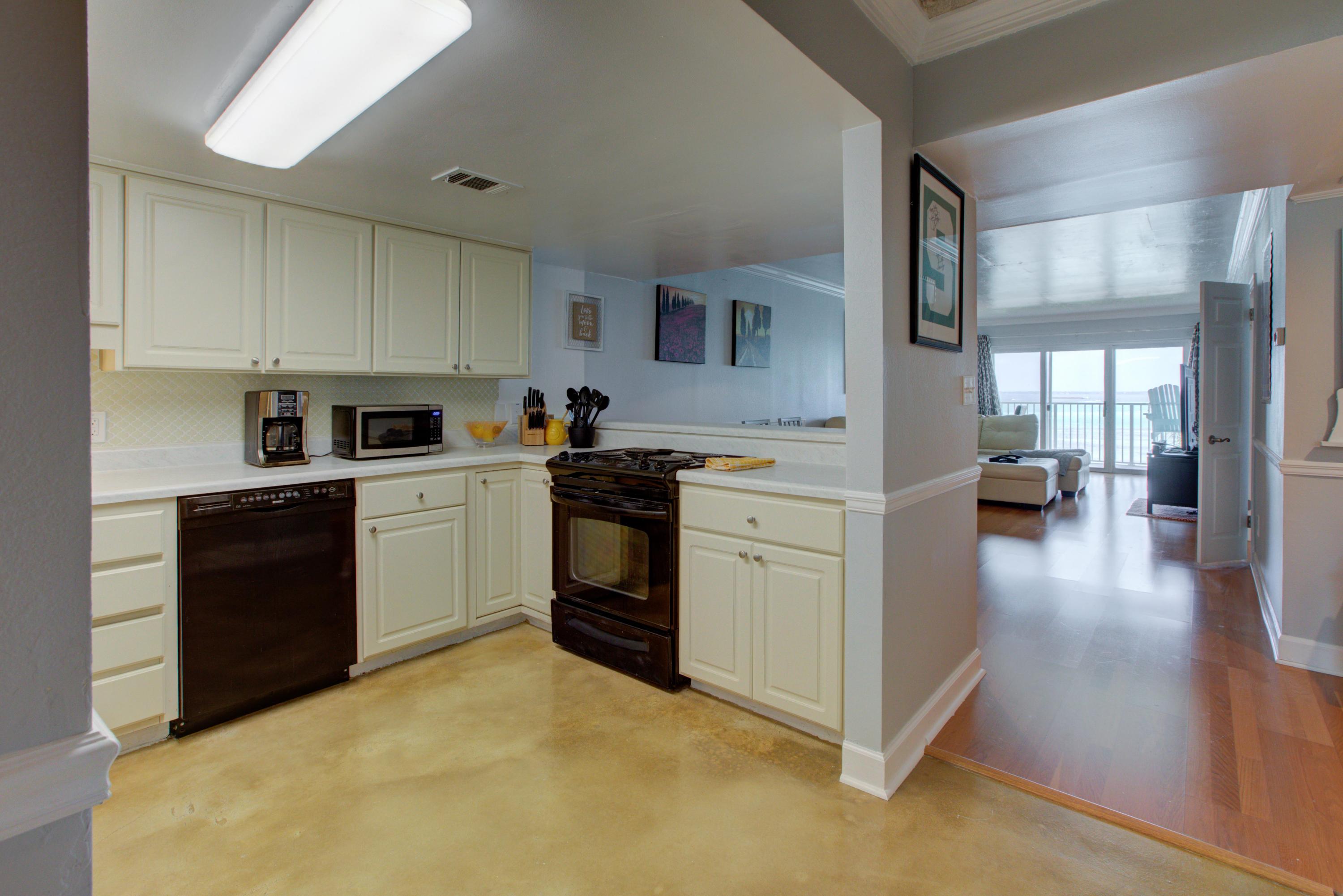 VALENCIA CONDO - Residential