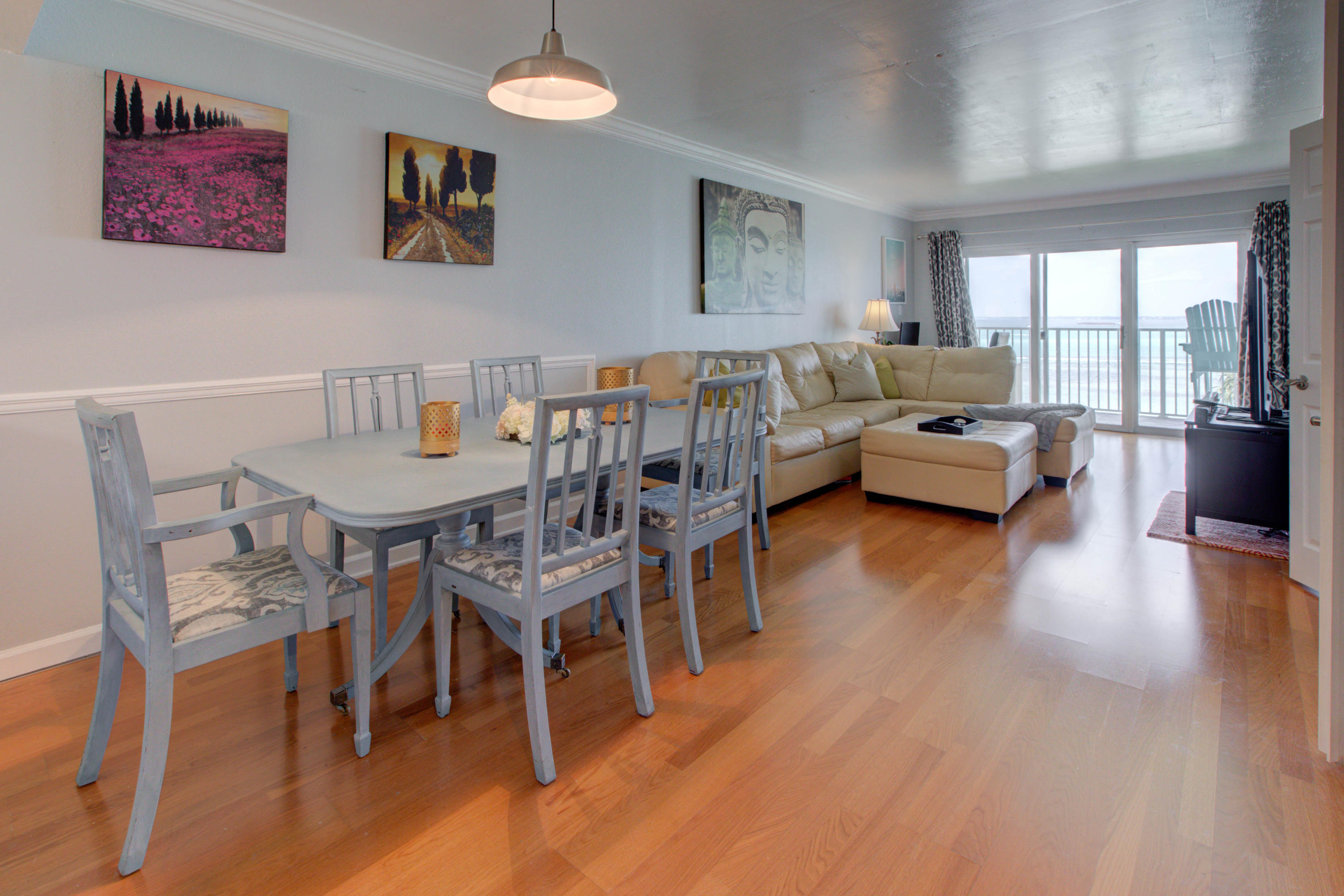 VALENCIA CONDO - Residential