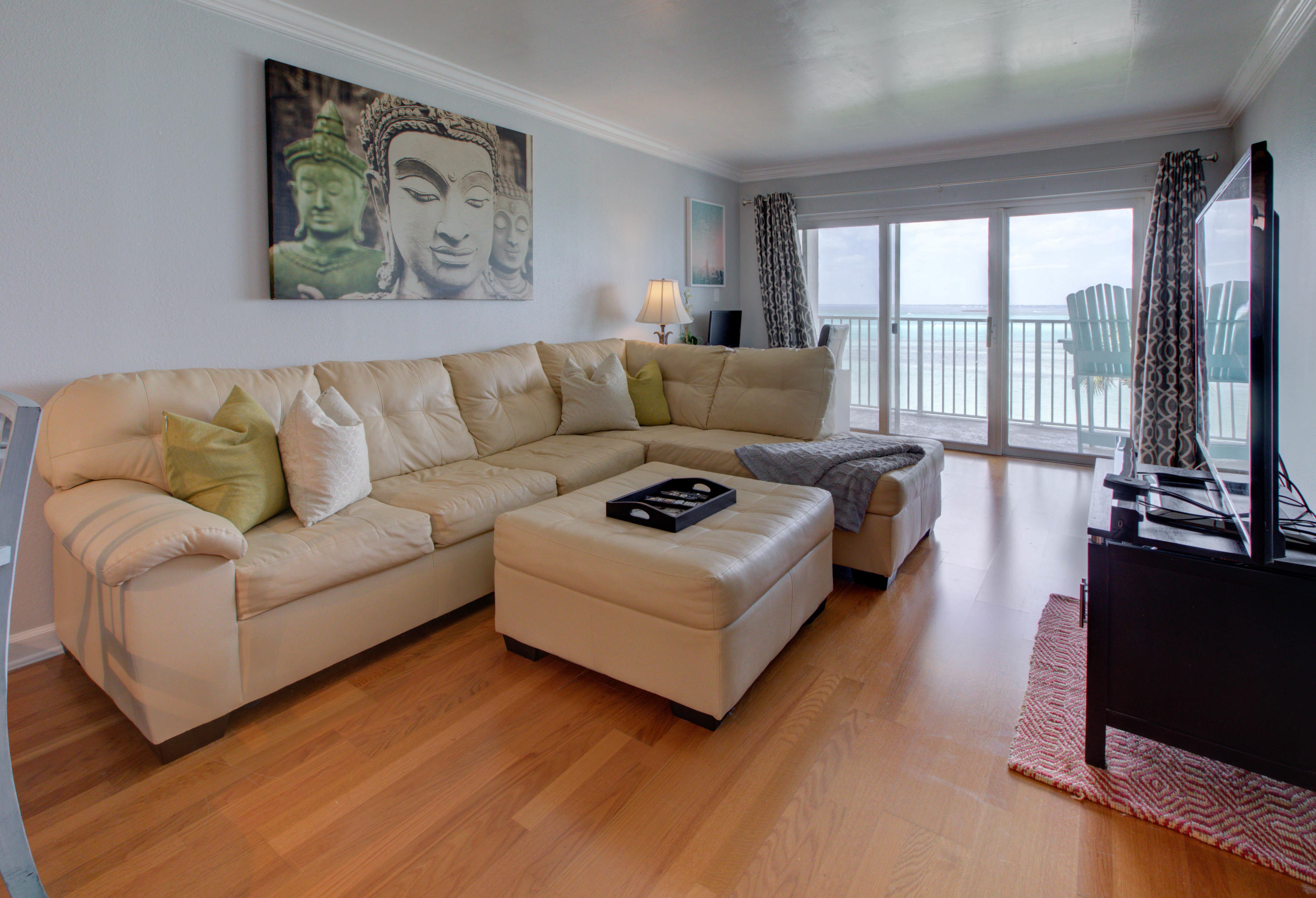 VALENCIA CONDO - Residential