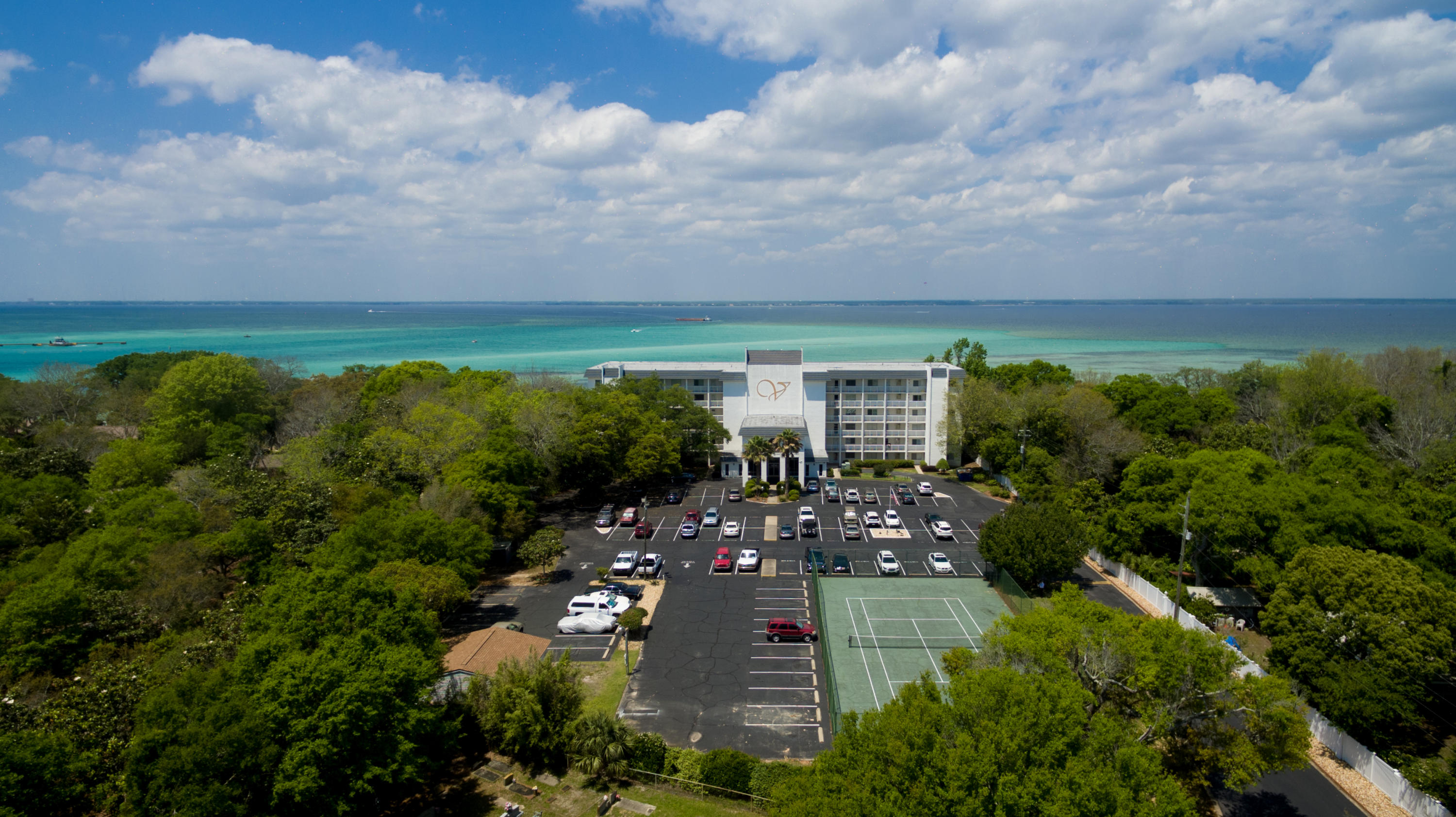 VALENCIA CONDO - Residential