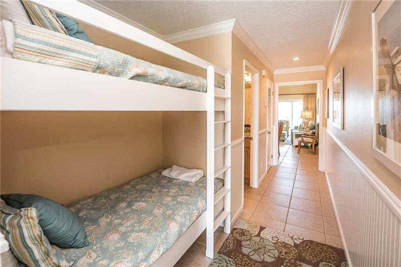 CORAL REEF CLUB PH 1 - Residential