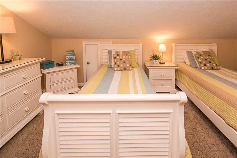 CORAL REEF CLUB PH 1 - Residential