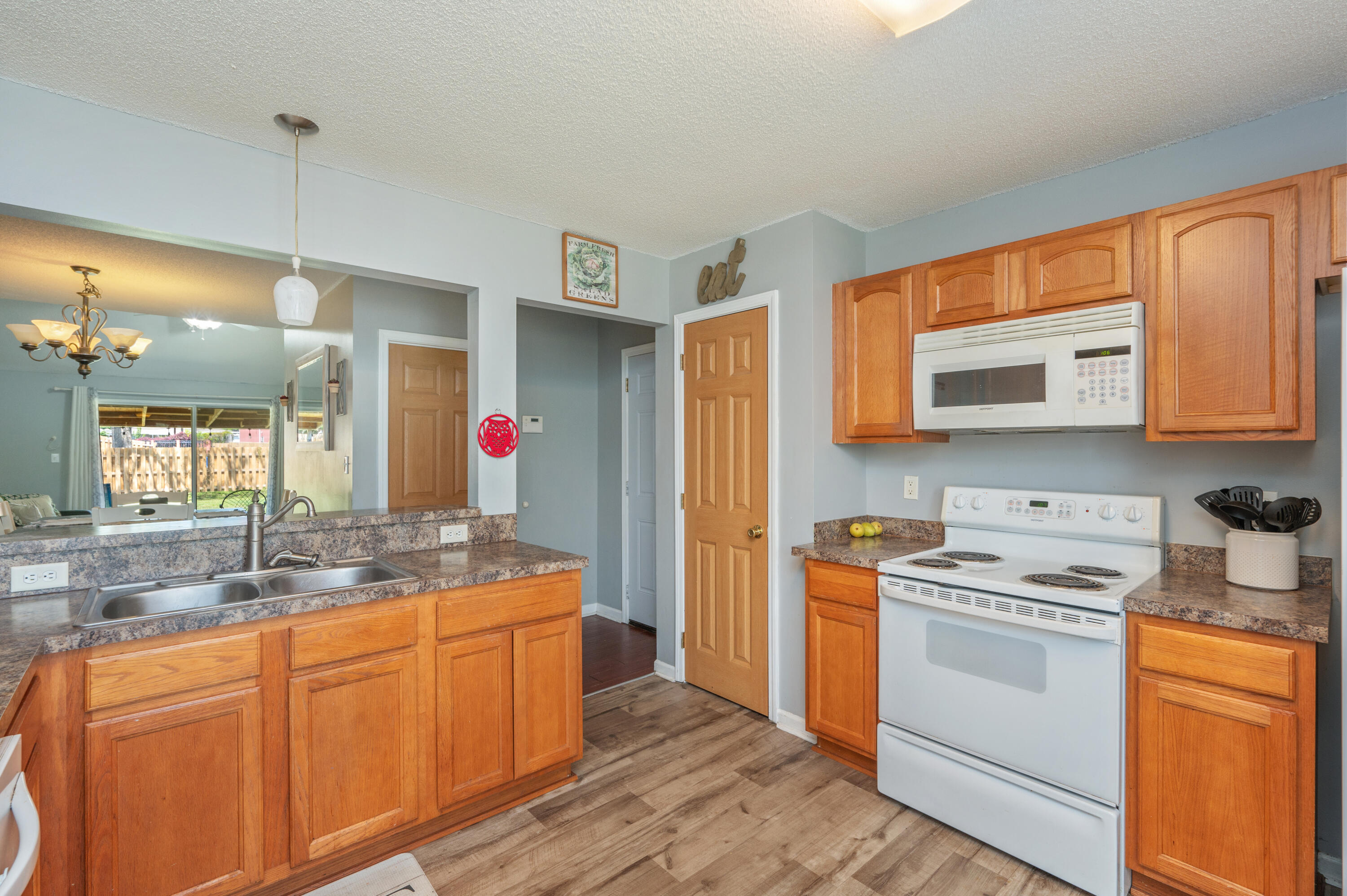 LEE FARMS PH I - Residential