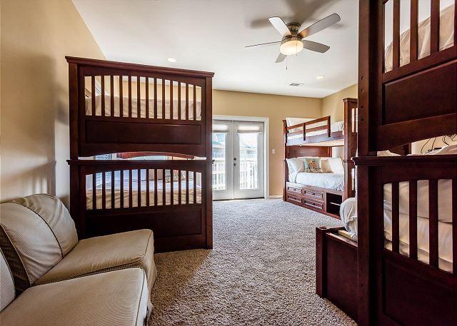 MARAVILLA SHORES - Residential