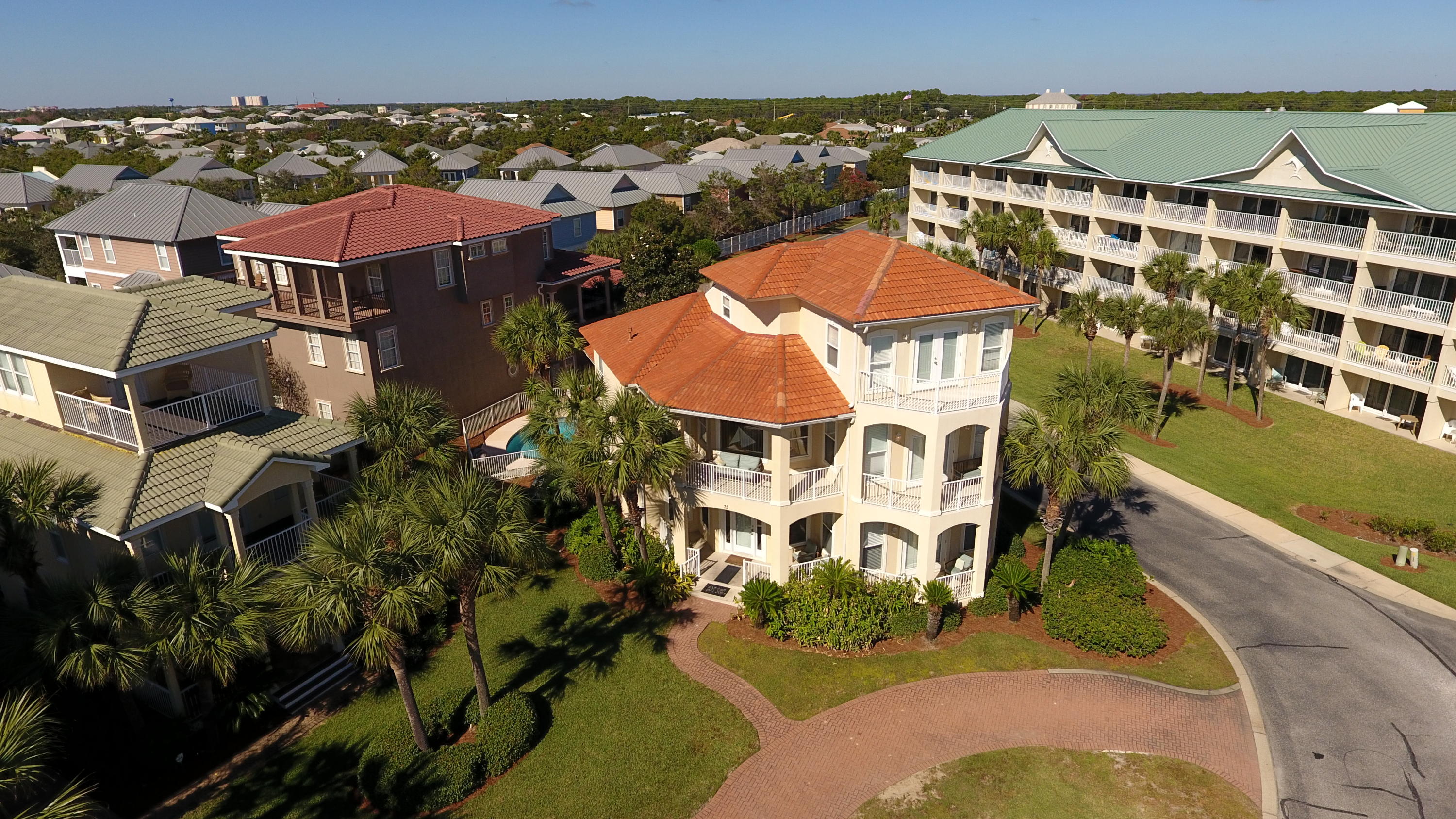 MARAVILLA SHORES - Residential