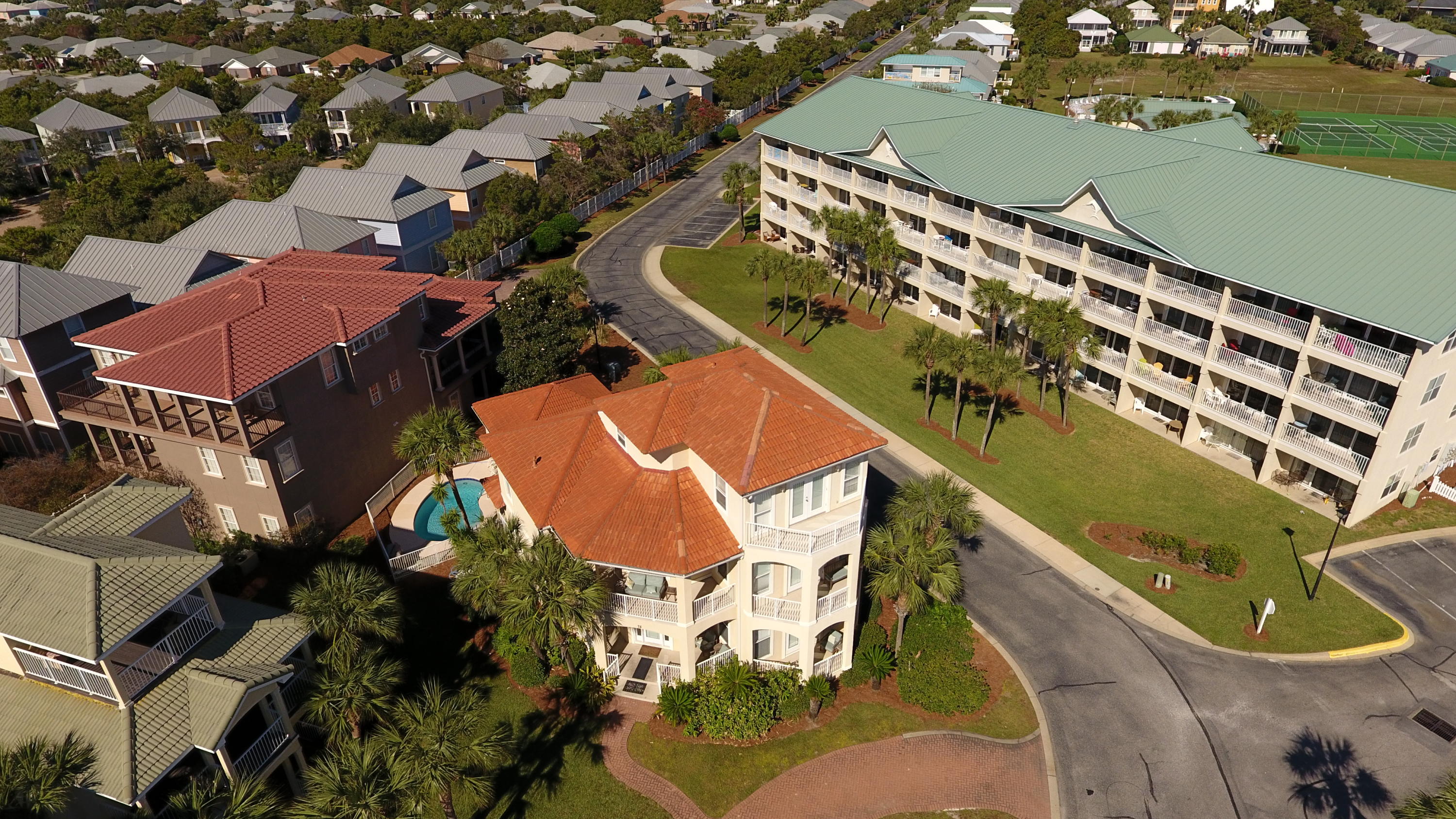 MARAVILLA SHORES - Residential