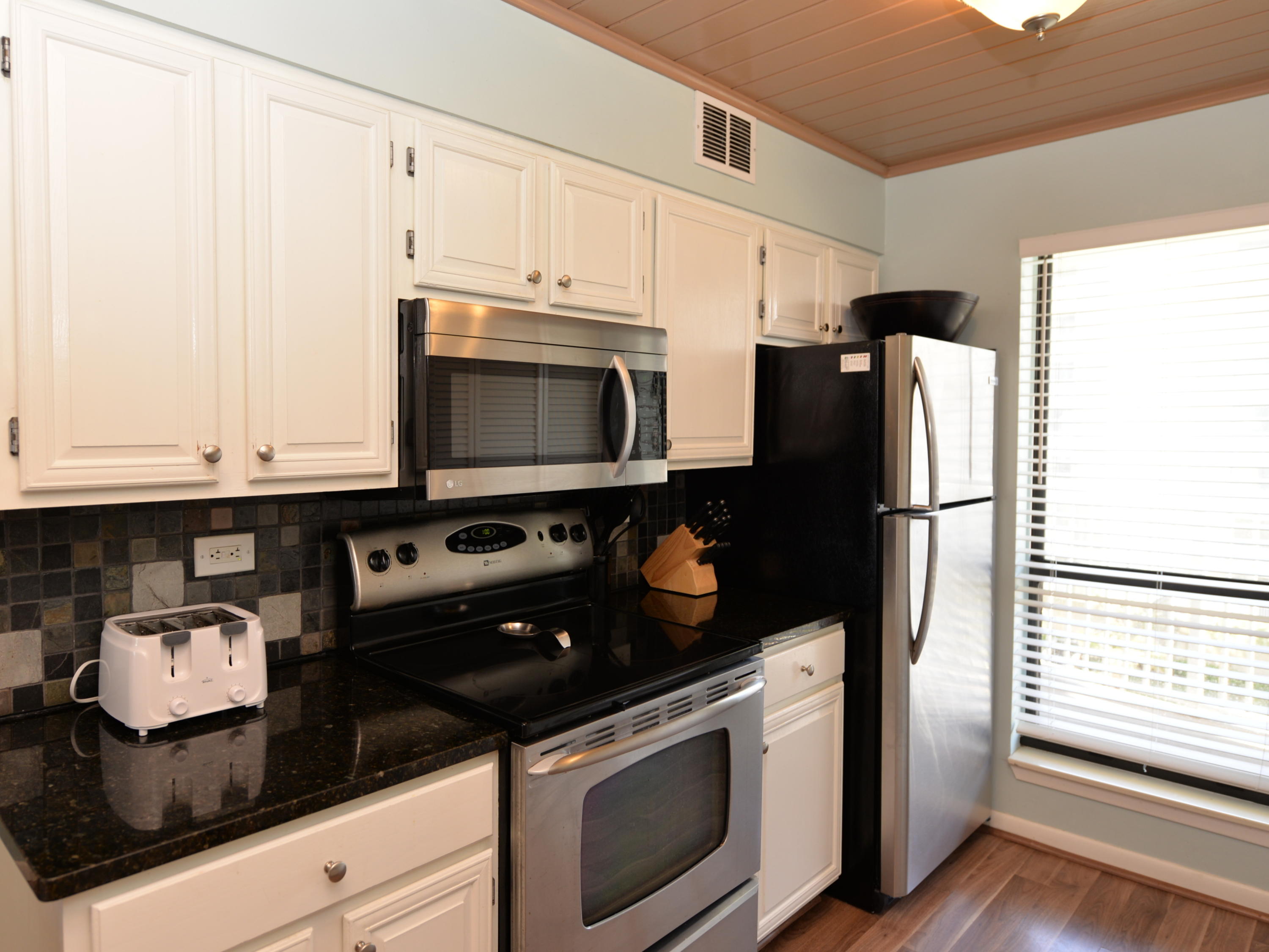 MAINSAIL CONDO PH 3 - Residential