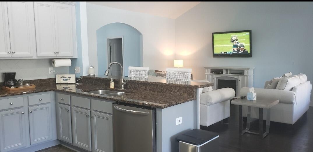 WHISPERING LAKE - Residential Lease