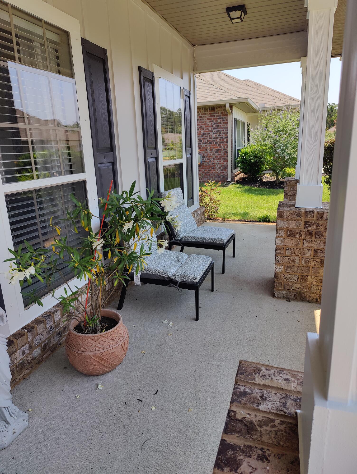 WHISPERING LAKE - Residential Lease