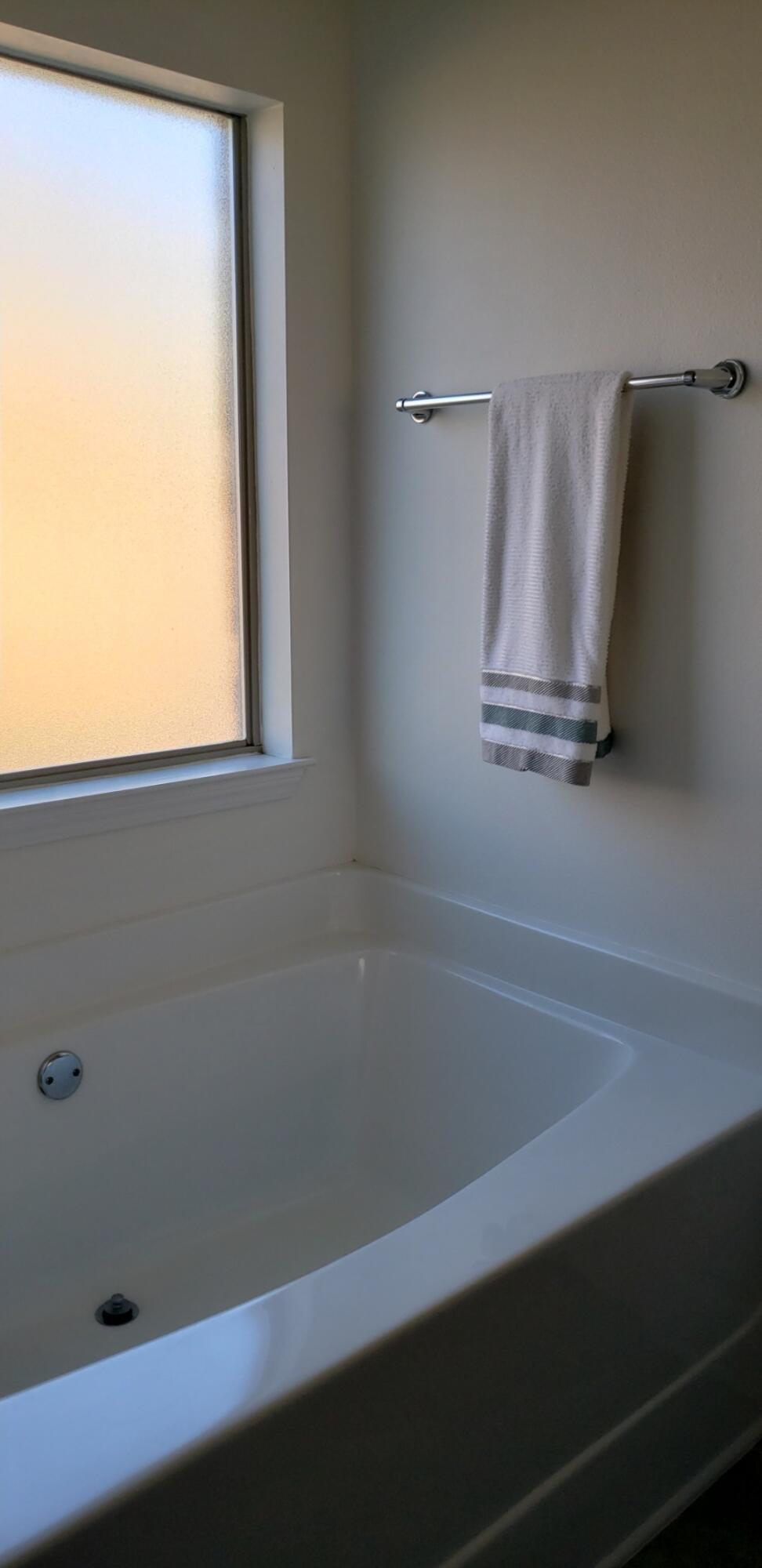 WHISPERING LAKE - Residential Lease